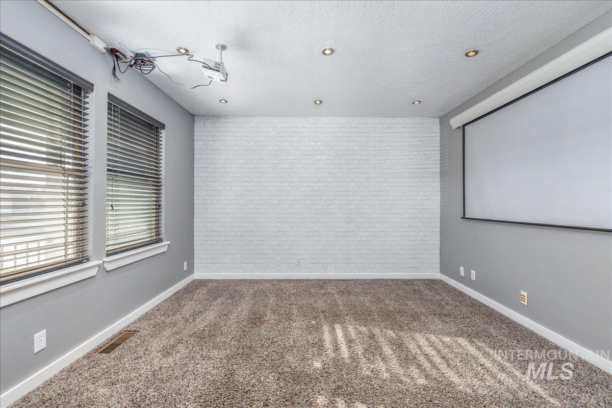 237 16th Ave. N, Payette, Idaho 83661, 4 Bedrooms, 2.5 Bathrooms, Residential For Sale, Price $407,500,MLS 98969730