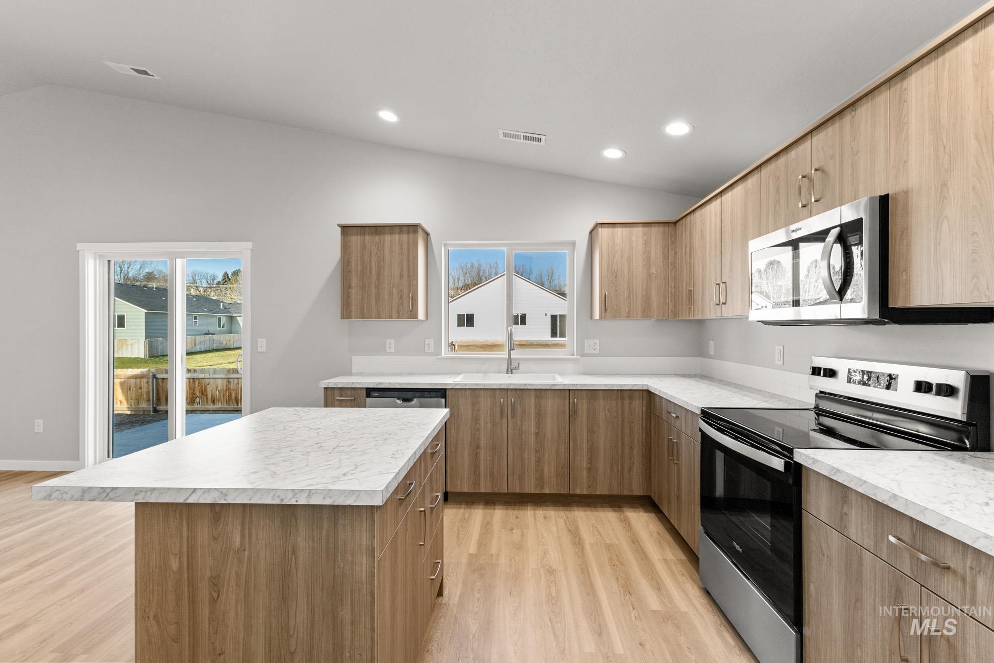 1616 Sunday River St, Middleton, Idaho 83644, 4 Bedrooms, 2 Bathrooms, Residential For Sale, Price $449,990,MLS 98969736