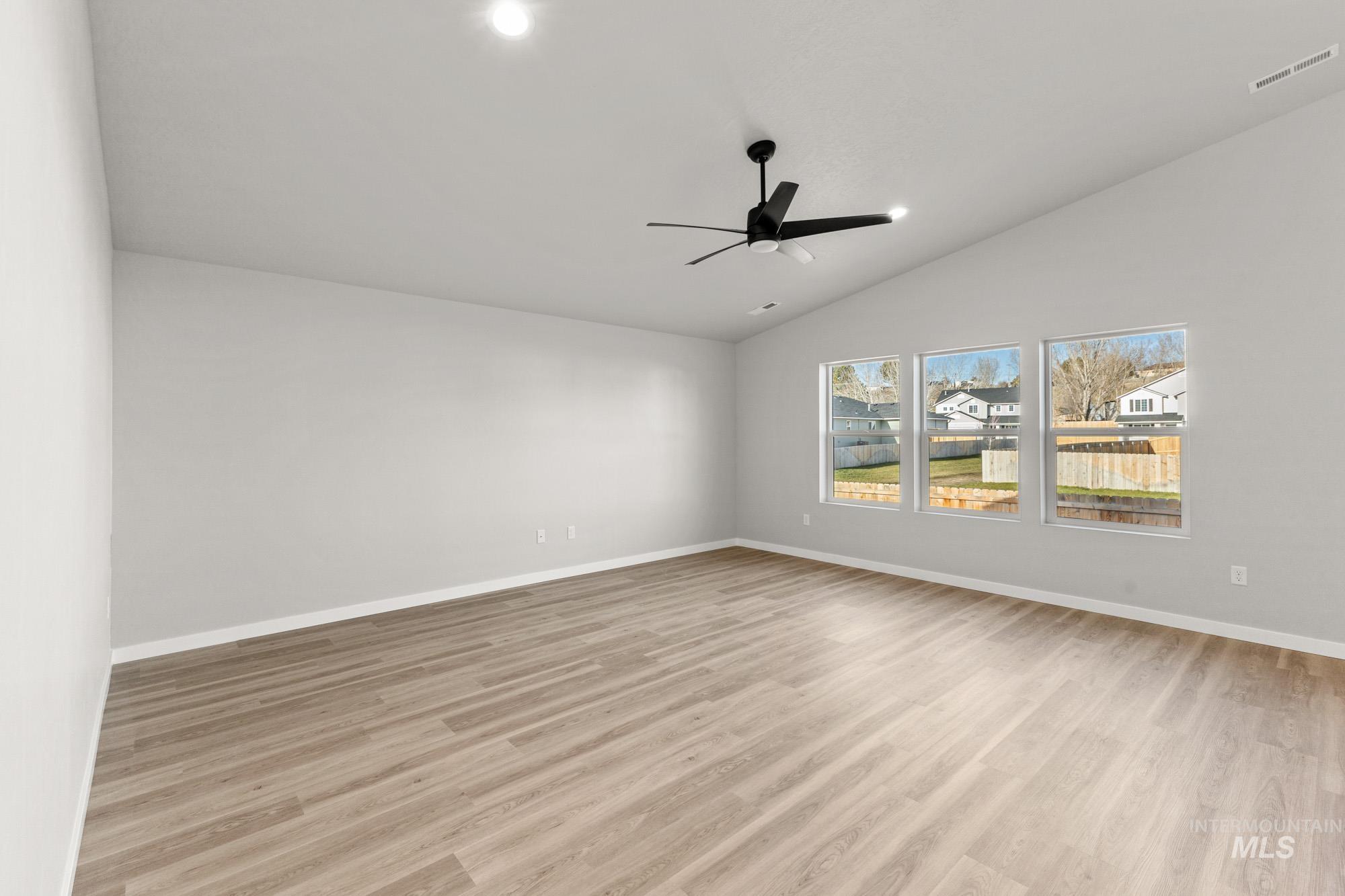 1616 Sunday River St, Middleton, Idaho 83644, 4 Bedrooms, 2 Bathrooms, Residential For Sale, Price $449,990,MLS 98969736