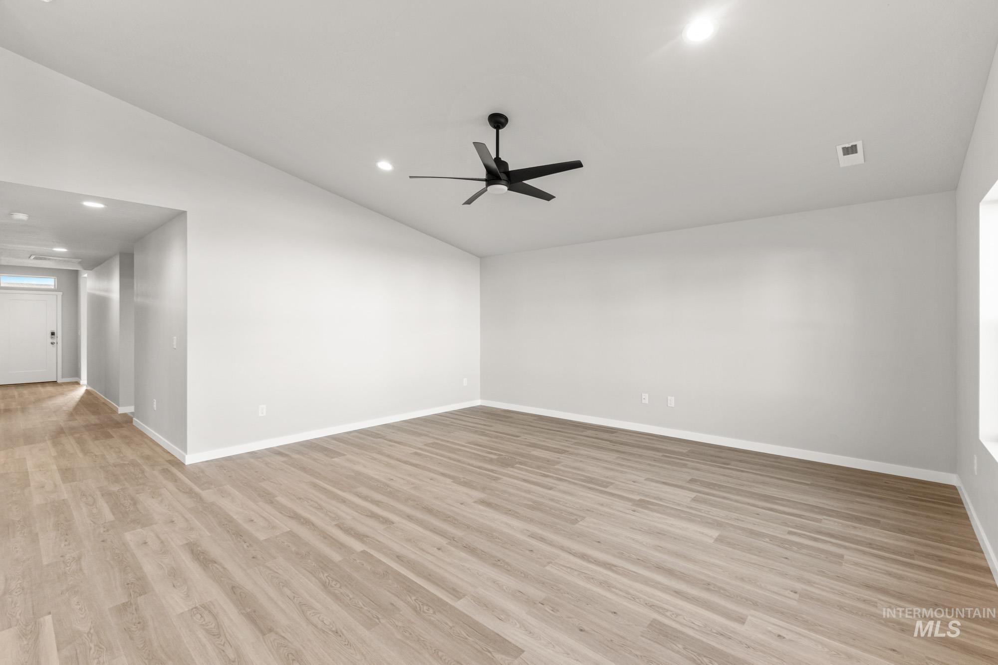 1616 Sunday River St, Middleton, Idaho 83644, 4 Bedrooms, 2 Bathrooms, Residential For Sale, Price $449,990,MLS 98969736