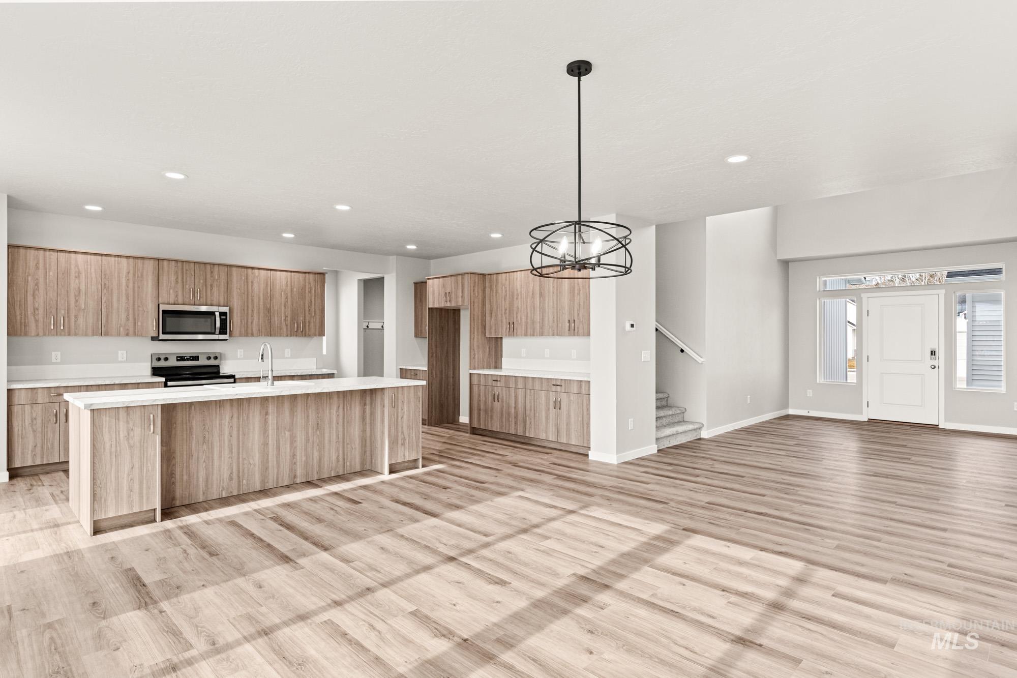 1597 Long Pond St, Middleton, Idaho 83644, 5 Bedrooms, 4.5 Bathrooms, Residential For Sale, Price $734,990,MLS 98969737