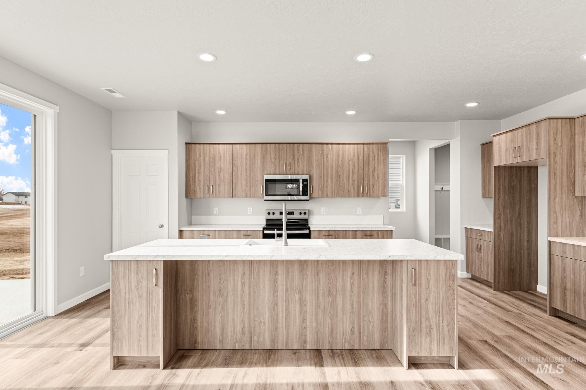 1597 Long Pond St, Middleton, Idaho 83644, 5 Bedrooms, 4.5 Bathrooms, Residential For Sale, Price $734,990,MLS 98969737