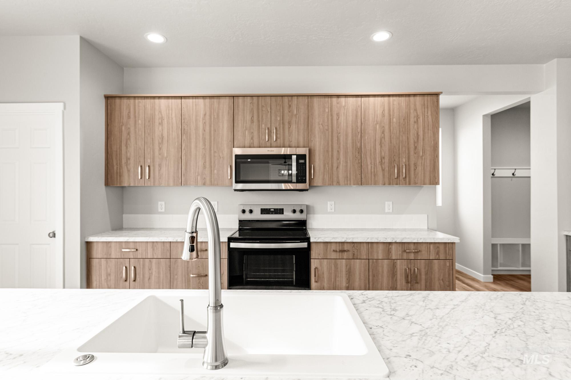 1597 Long Pond St, Middleton, Idaho 83644, 5 Bedrooms, 4.5 Bathrooms, Residential For Sale, Price $734,990,MLS 98969737