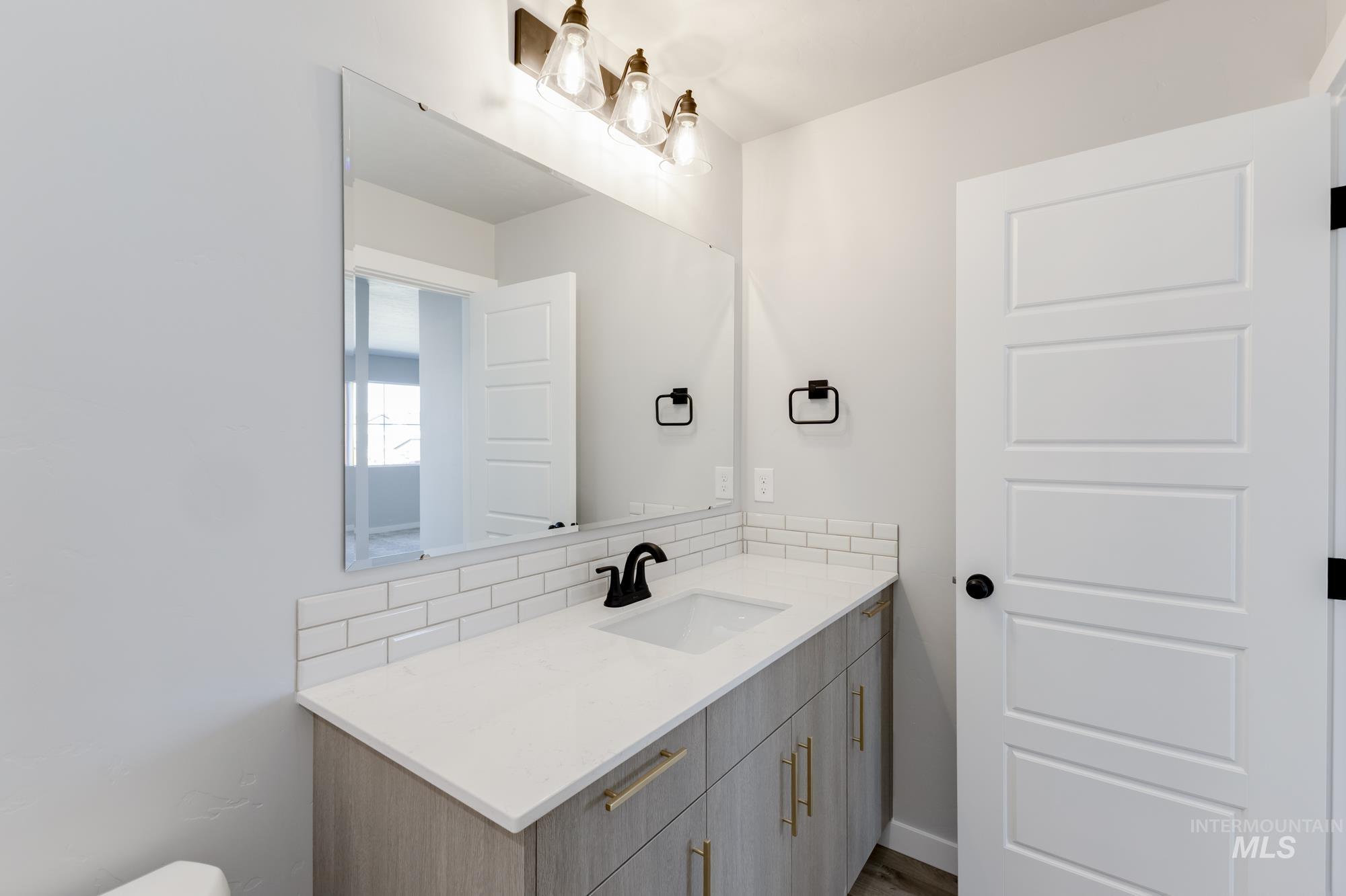 18433 N Sweet William Ave, Nampa, Idaho 83687, 5 Bedrooms, 3 Bathrooms, Residential For Sale, Price $484,990,MLS 98969740