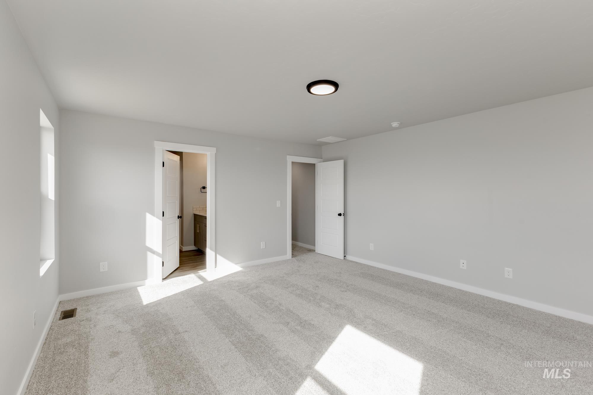 18433 N Sweet William Ave, Nampa, Idaho 83687, 5 Bedrooms, 3 Bathrooms, Residential For Sale, Price $484,990,MLS 98969740