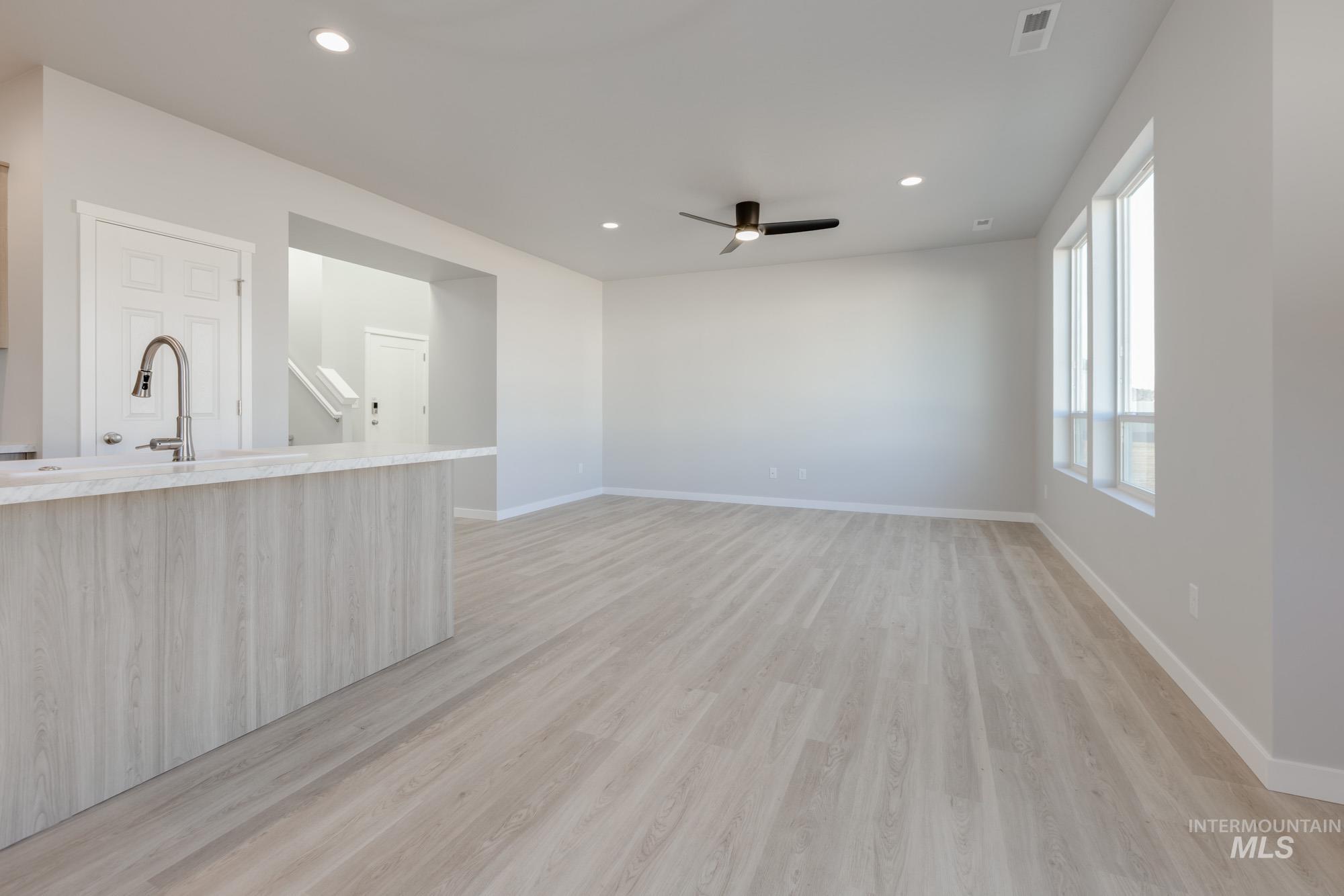 17429 N Union Springs Pl, Nampa, Idaho 83687, 4 Bedrooms, 2.5 Bathrooms, Residential For Sale, Price $454,990,MLS 98969741