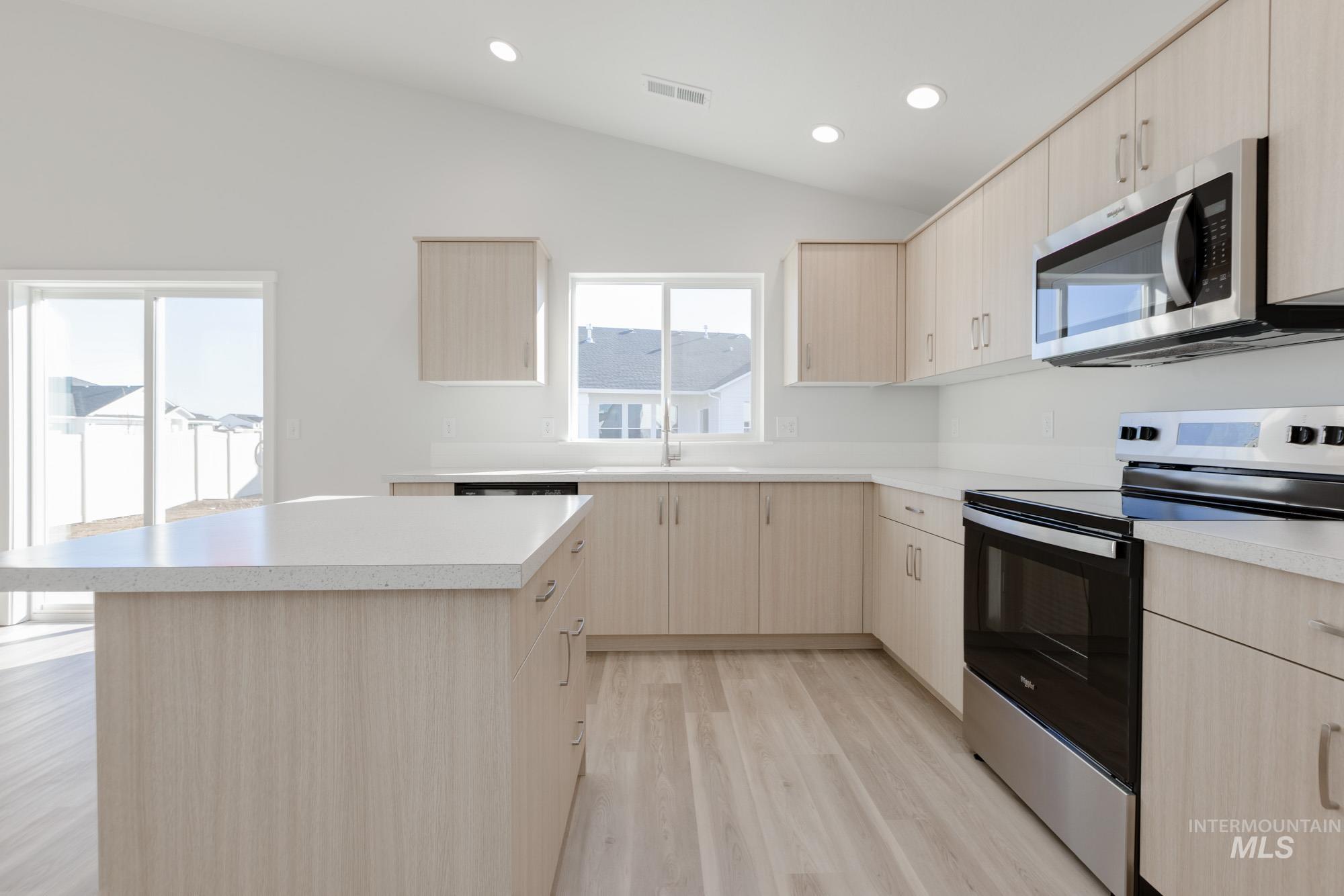 17452 N Union Springs Pl, Nampa, Idaho 83687, 4 Bedrooms, 2 Bathrooms, Residential For Sale, Price $439,990,MLS 98969742