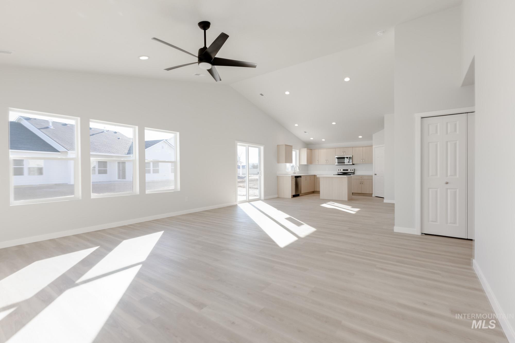 17452 N Union Springs Pl, Nampa, Idaho 83687, 4 Bedrooms, 2 Bathrooms, Residential For Sale, Price $439,990,MLS 98969742