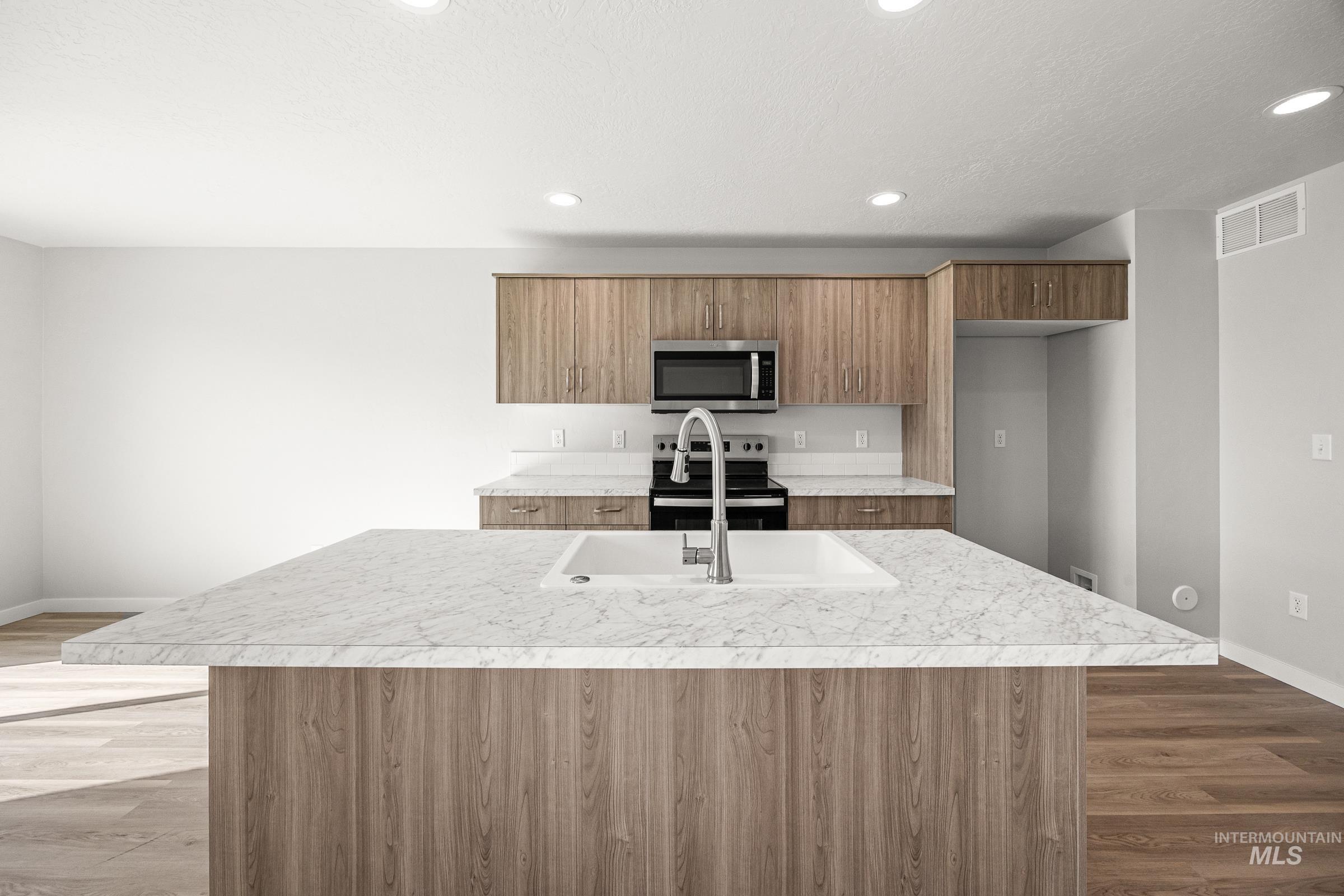 10797 Rutland St, Caldwell, Idaho 83605, 3 Bedrooms, 2.5 Bathrooms, Residential For Sale, Price $389,990, 98969743