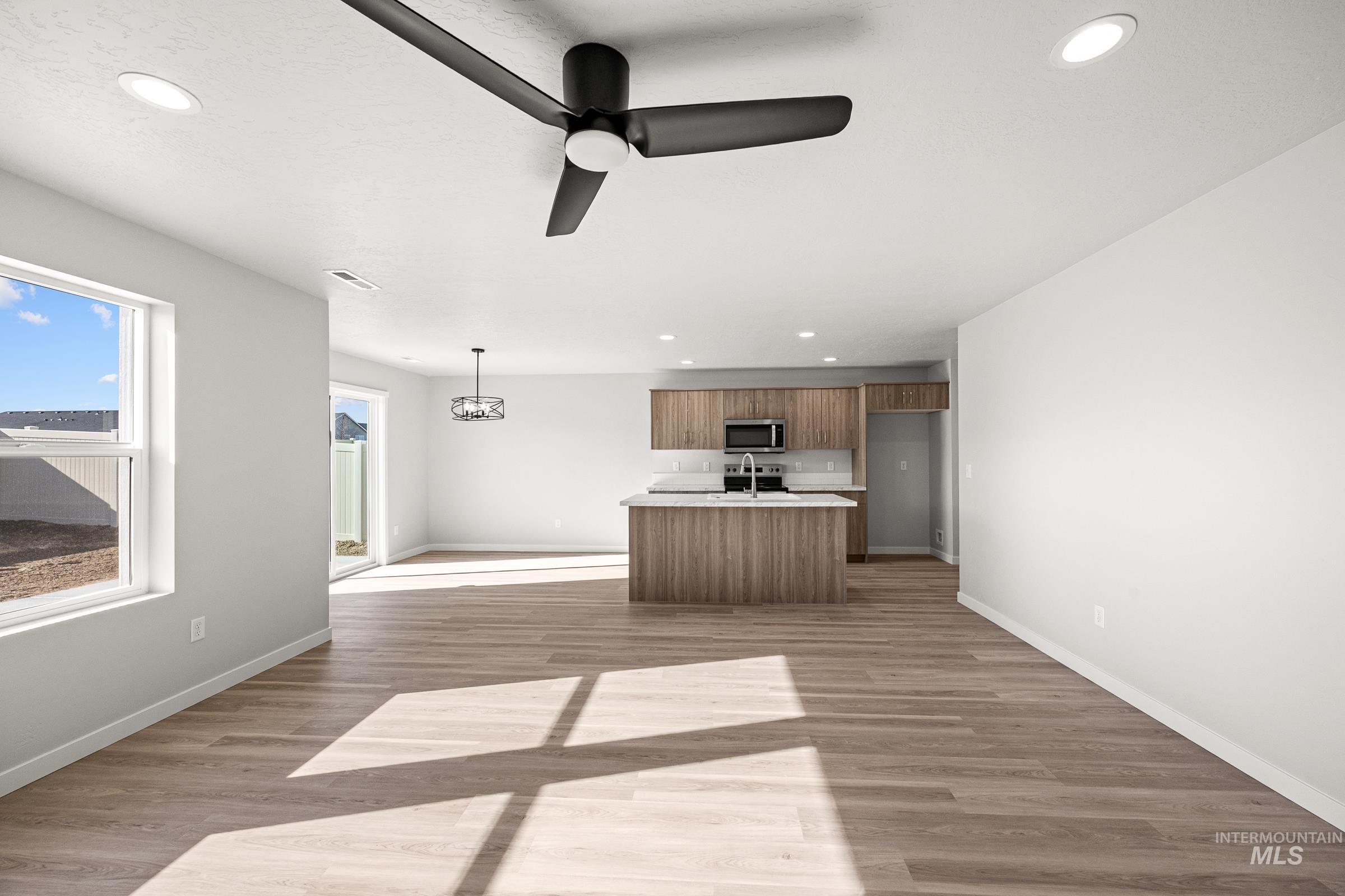 10797 Rutland St, Caldwell, Idaho 83605, 3 Bedrooms, 2.5 Bathrooms, Residential For Sale, Price $389,990, 98969743