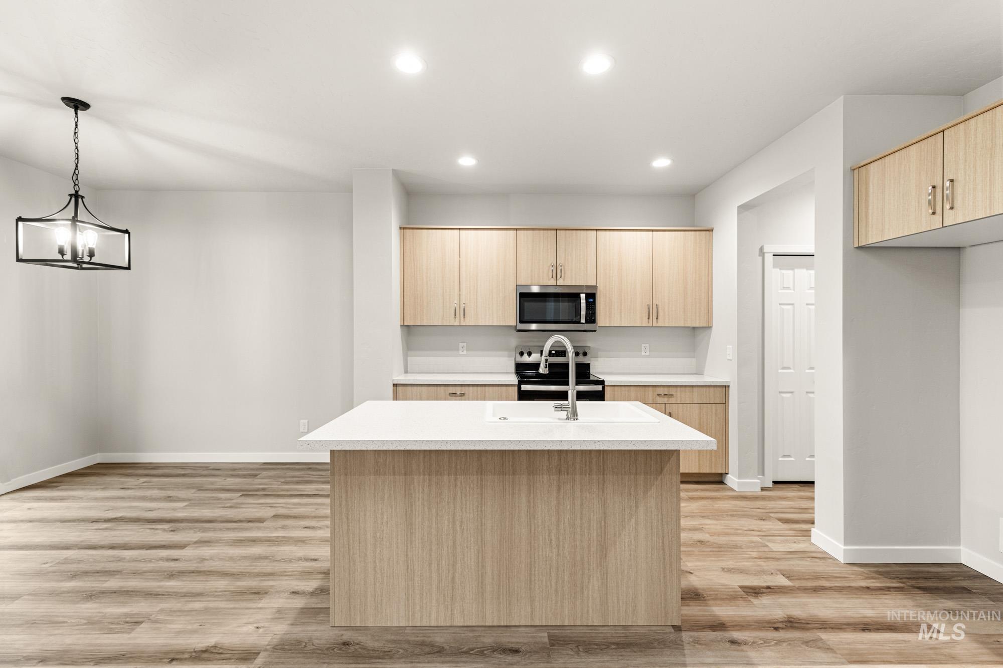 10859 Rutland St, Caldwell, Idaho 83605, 3 Bedrooms, 2.5 Bathrooms, Residential For Sale, Price $399,990,MLS 98969744