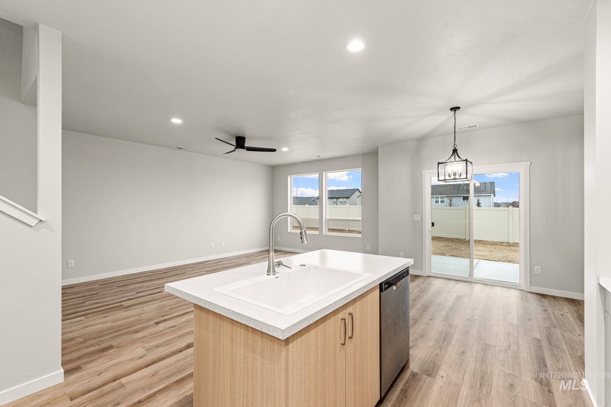 10859 Rutland St, Caldwell, Idaho 83605, 3 Bedrooms, 2.5 Bathrooms, Residential For Sale, Price $399,990,MLS 98969744