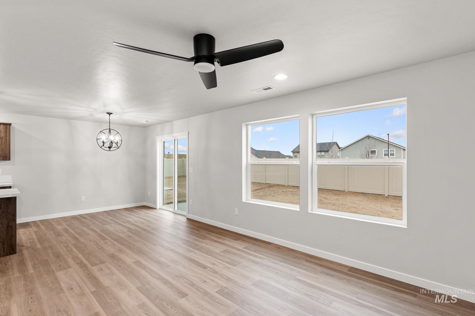 10851 Rutland St, Caldwell, Idaho 83605, 3 Bedrooms, 2.5 Bathrooms, Residential For Sale, Price $389,990,MLS 98969746