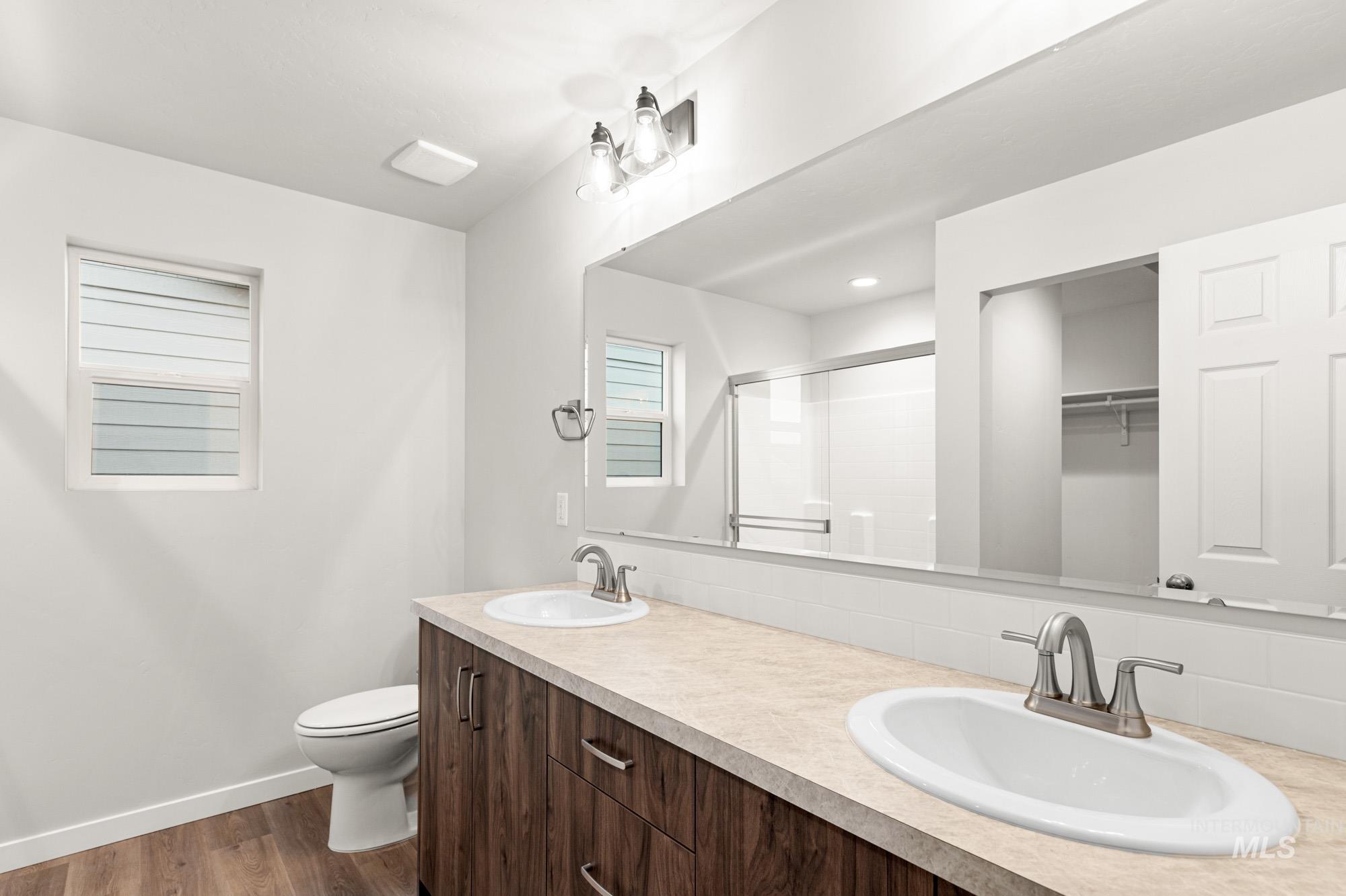 10851 Rutland St, Caldwell, Idaho 83605, 3 Bedrooms, 2.5 Bathrooms, Residential For Sale, Price $389,990,MLS 98969746