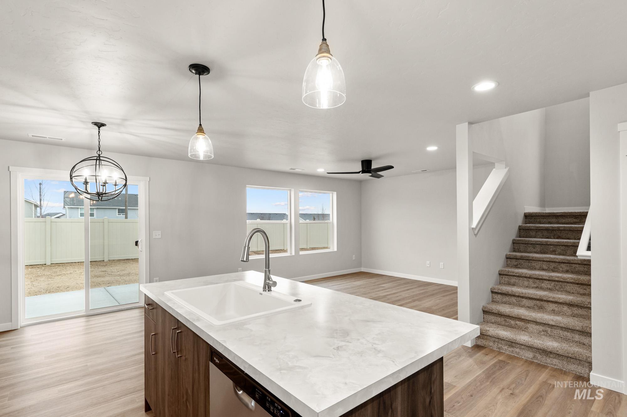 10851 Rutland St, Caldwell, Idaho 83605, 3 Bedrooms, 2.5 Bathrooms, Residential For Sale, Price $389,990,MLS 98969746