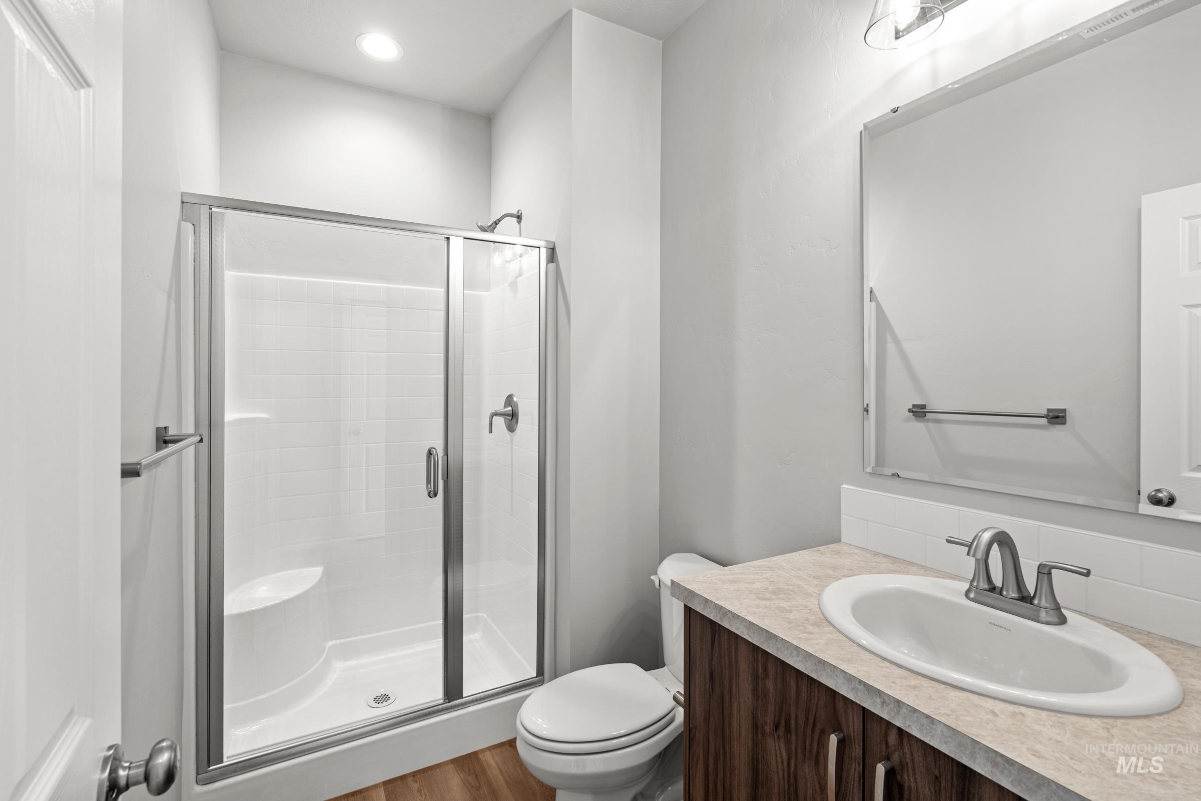 1645 Dyer St, Middleton, Idaho 83644, 5 Bedrooms, 4.5 Bathrooms, Residential For Sale, Price $739,990, 98969747