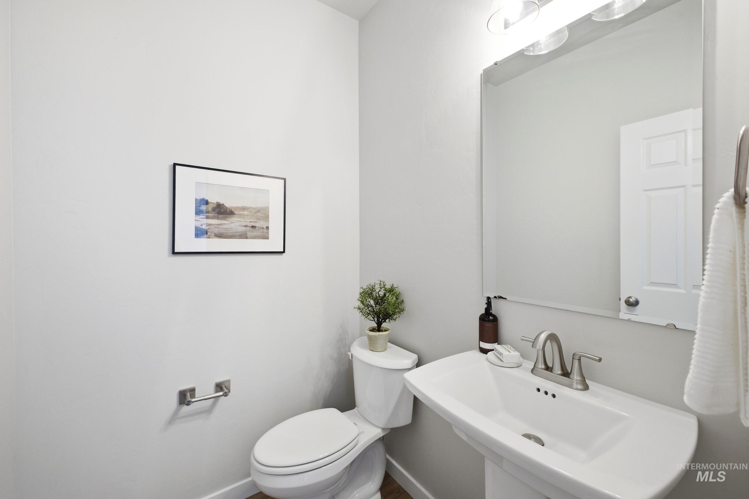 1645 Dyer St, Middleton, Idaho 83644, 5 Bedrooms, 4.5 Bathrooms, Residential For Sale, Price $728,990,MLS 98969747