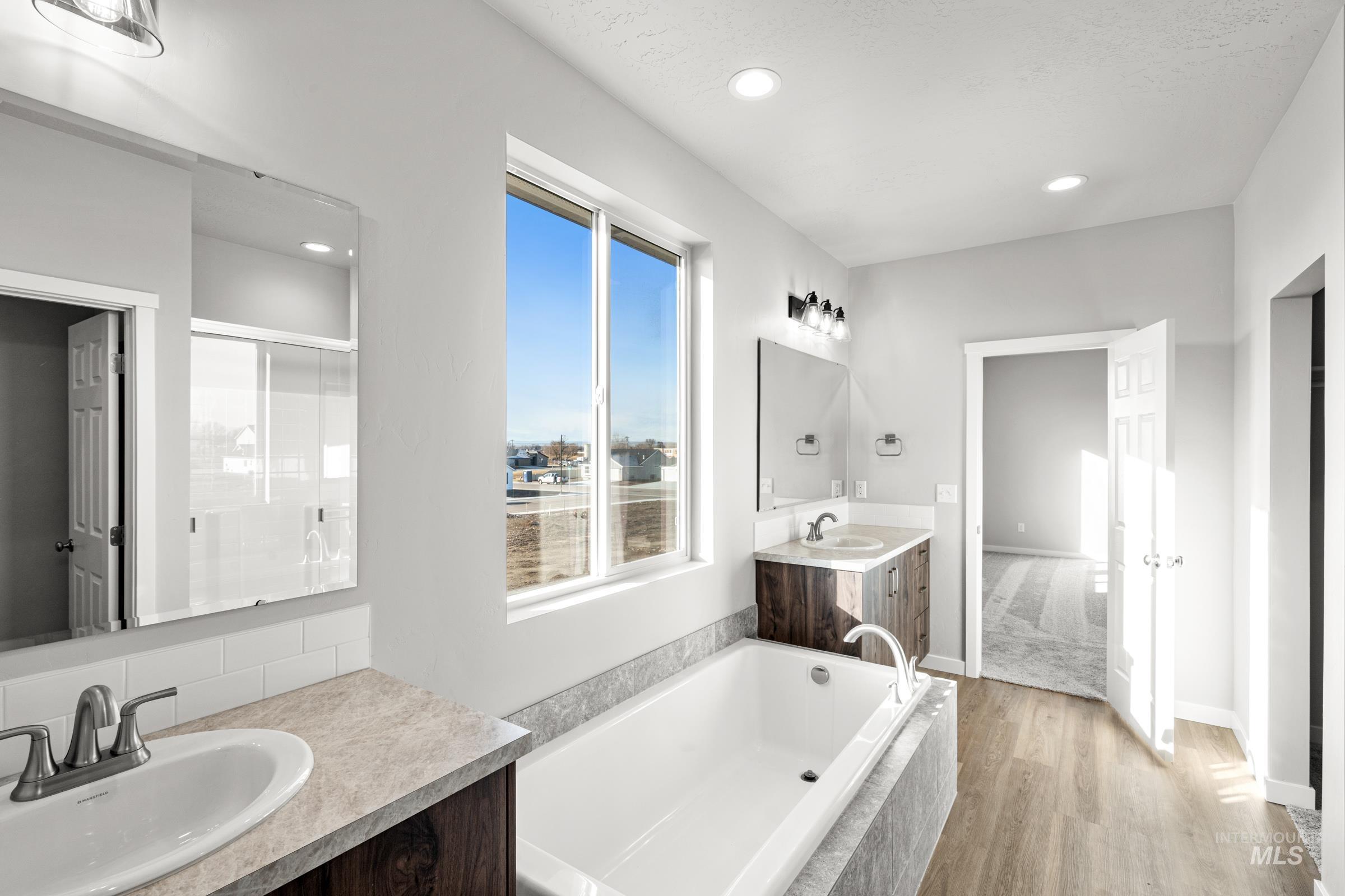 1645 Dyer St, Middleton, Idaho 83644, 5 Bedrooms, 4.5 Bathrooms, Residential For Sale, Price $739,990, 98969747