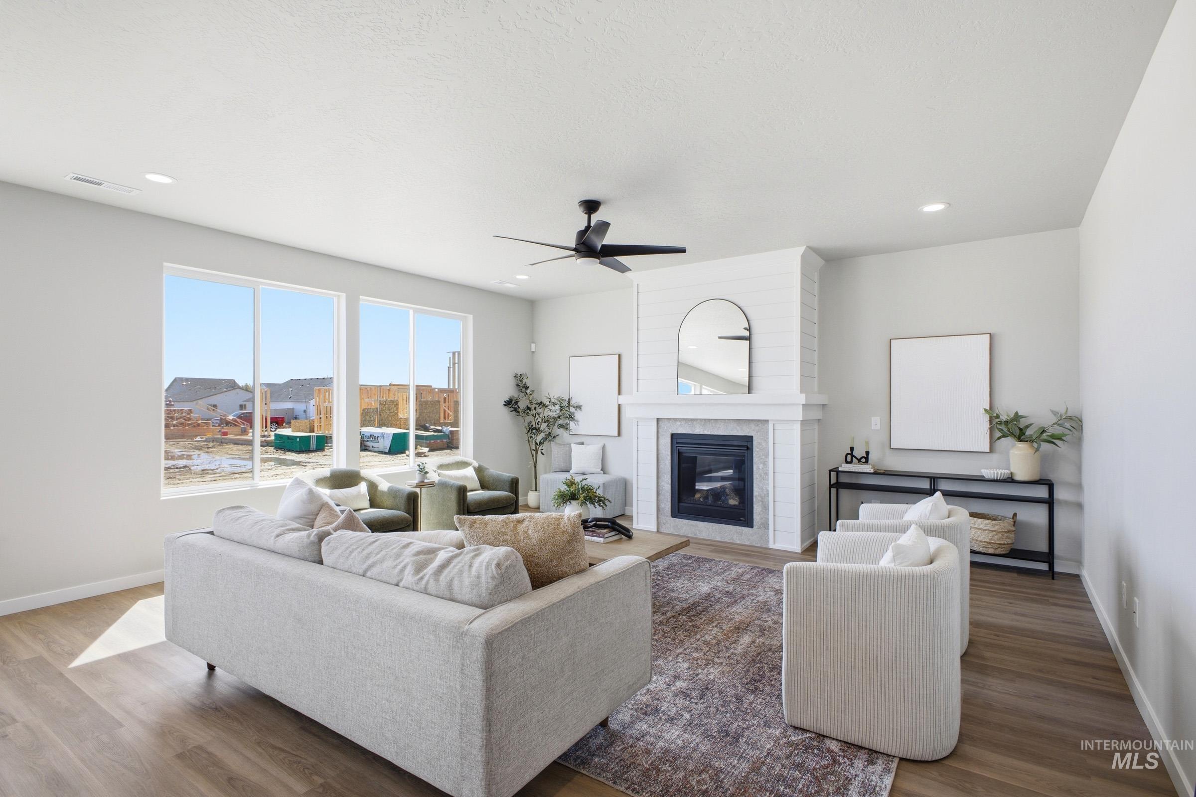 1645 Dyer St, Middleton, Idaho 83644, 5 Bedrooms, 4.5 Bathrooms, Residential For Sale, Price $728,990,MLS 98969747