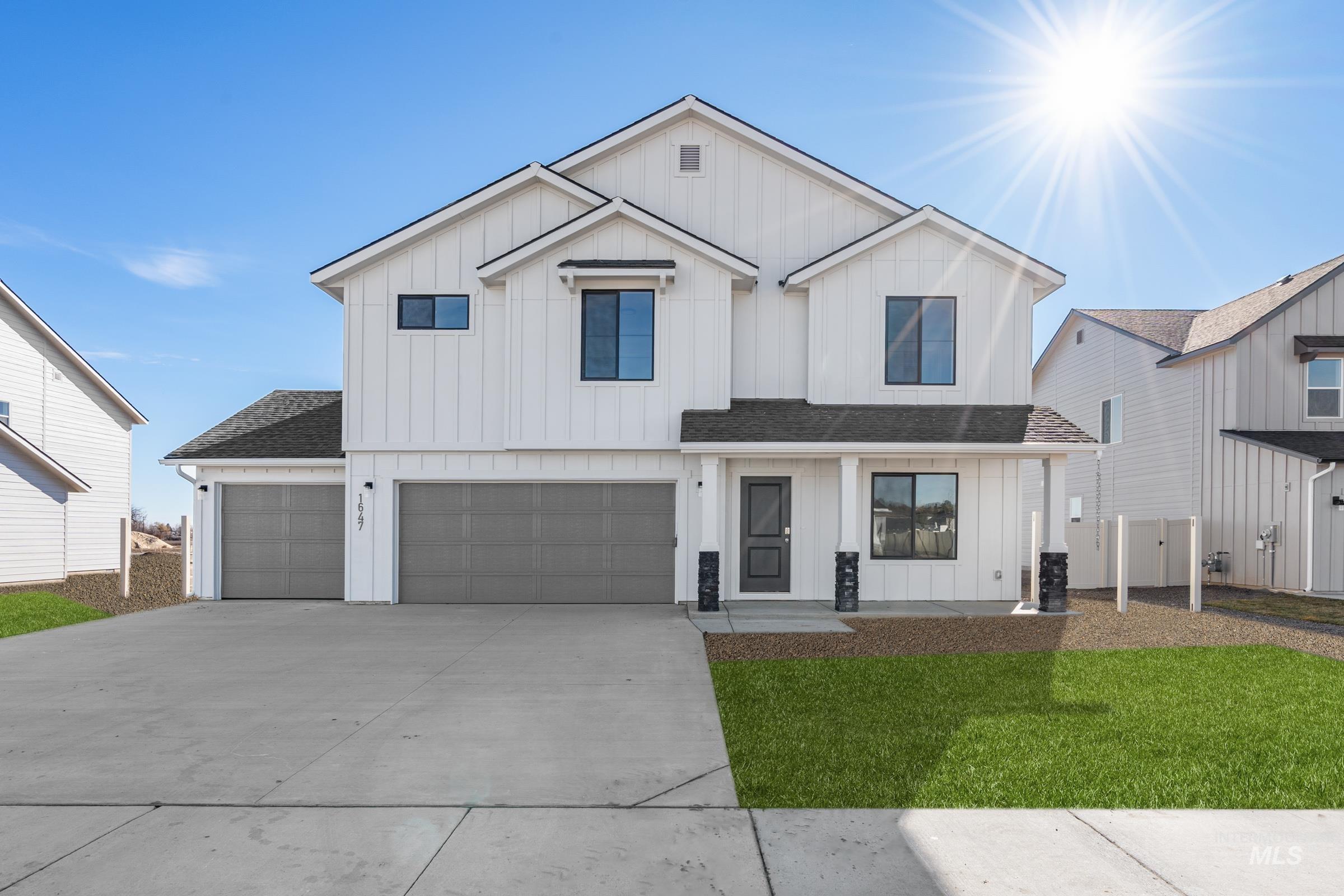 1647 Dyer St, Middleton, Idaho 83644, 5 Bedrooms, 3 Bathrooms, Residential For Sale, Price $509,990, 98969748