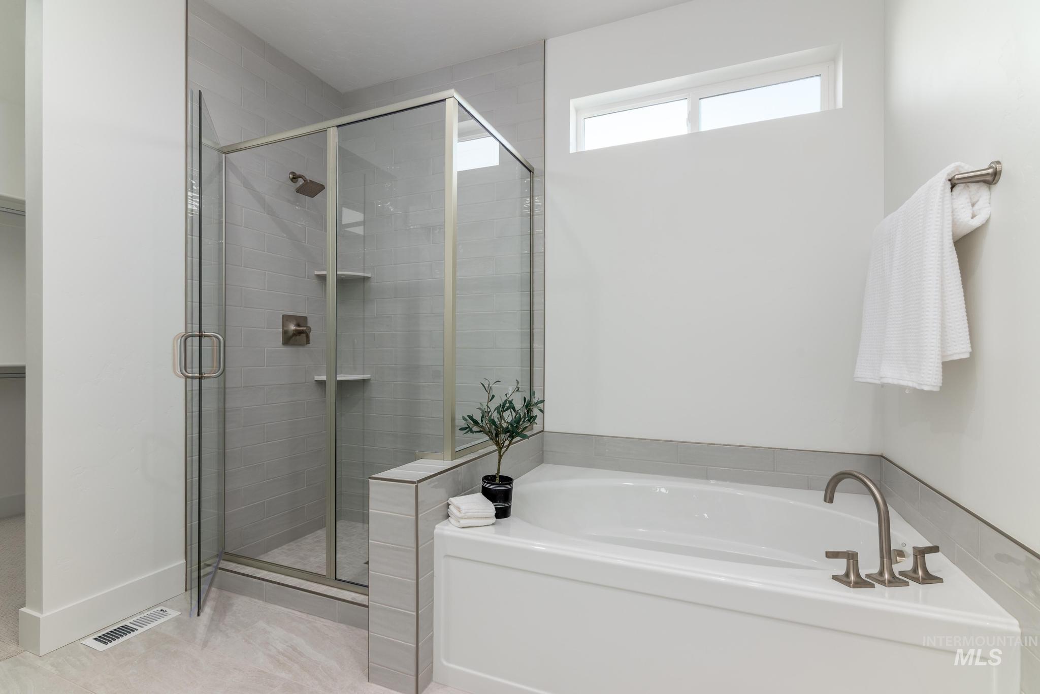 4696 E Pondera Dr, Nampa, Idaho 83687, 3 Bedrooms, 2 Bathrooms, Residential For Sale, Price $559,000,MLS 98969764