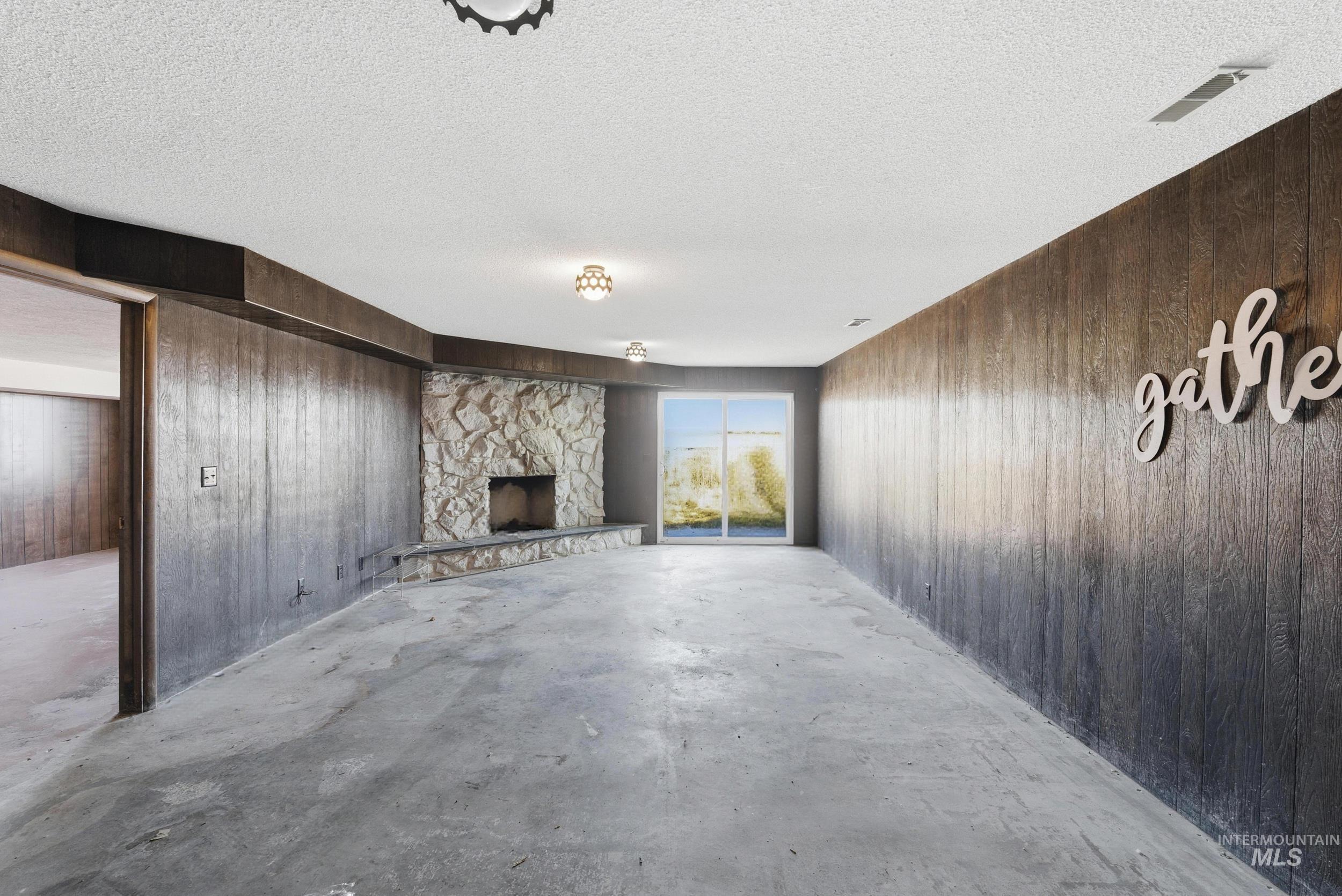 16947 W Linden St, Caldwell, Idaho 83607, 3 Bedrooms, 3 Bathrooms, Residential For Sale, Price $650,000, 98969768