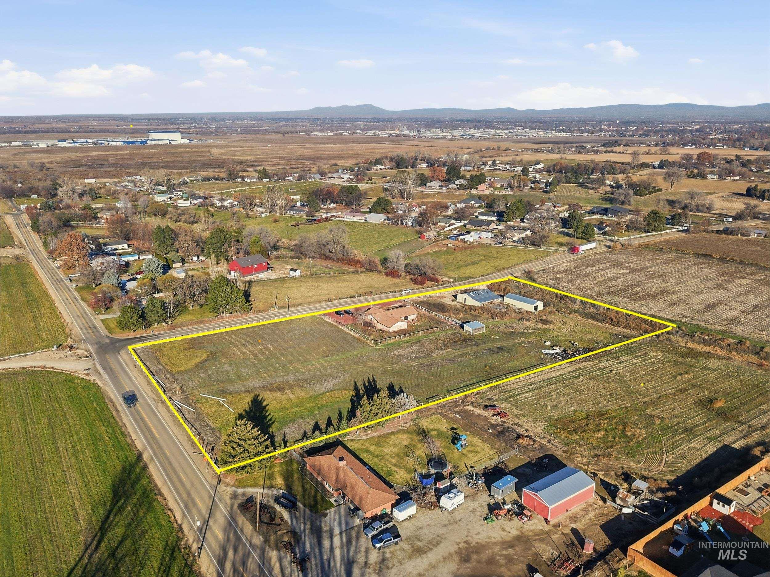 16947 W Linden St, Caldwell, Idaho 83607, 3 Bedrooms, 3 Bathrooms, Residential For Sale, Price $650,000, 98969768