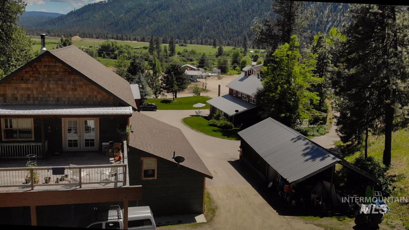 840/842 Banks Lowman Rd, Garden Valley, Idaho 83622, 2 Bedrooms, 1 Bathroom, Residential Income For Sale, Price $2,950,000, 98969770