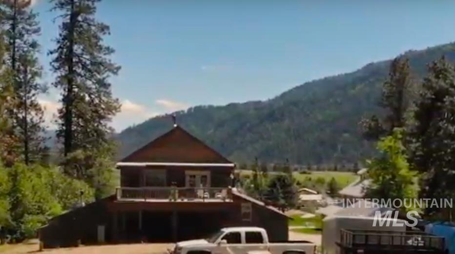 840/842 Banks Lowman Rd, Garden Valley, Idaho 83622, 2 Bedrooms, 1 Bathroom, Residential Income For Sale, Price $2,950,000,MLS 98969770