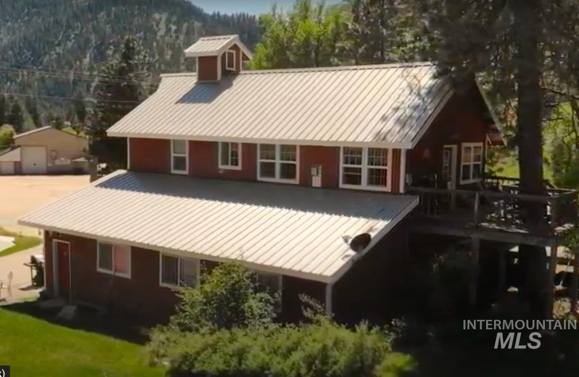 840/842 Banks Lowman Rd, Garden Valley, Idaho 83622, 2 Bedrooms, 1 Bathroom, Residential Income For Sale, Price $2,950,000,MLS 98969770