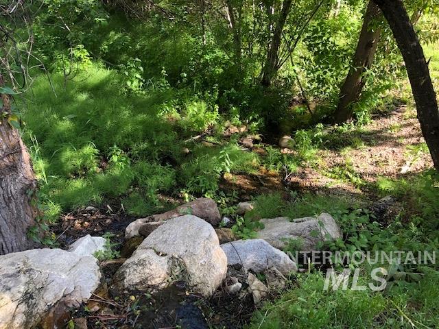 840/842 Banks Lowman Rd, Garden Valley, Idaho 83622, 2 Bedrooms, 1 Bathroom, Residential Income For Sale, Price $2,950,000, 98969770