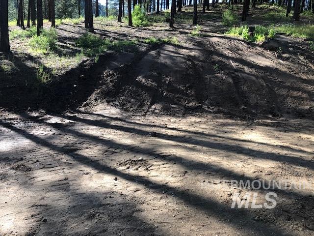 840/842 Banks Lowman Rd, Garden Valley, Idaho 83622, 2 Bedrooms, 1 Bathroom, Residential Income For Sale, Price $2,950,000, 98969770