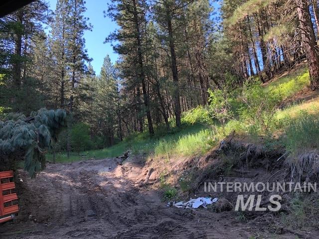 840/842 Banks Lowman Rd, Garden Valley, Idaho 83622, 2 Bedrooms, 1 Bathroom, Residential Income For Sale, Price $2,950,000,MLS 98969770