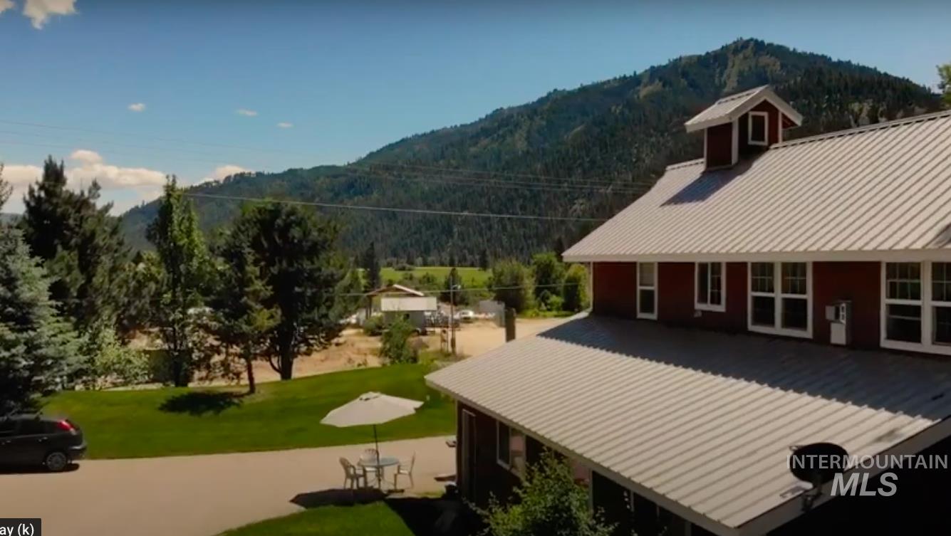 840/842 Banks Lowman Rd, Garden Valley, Idaho 83622, 2 Bedrooms, 1 Bathroom, Residential Income For Sale, Price $2,950,000, 98969770