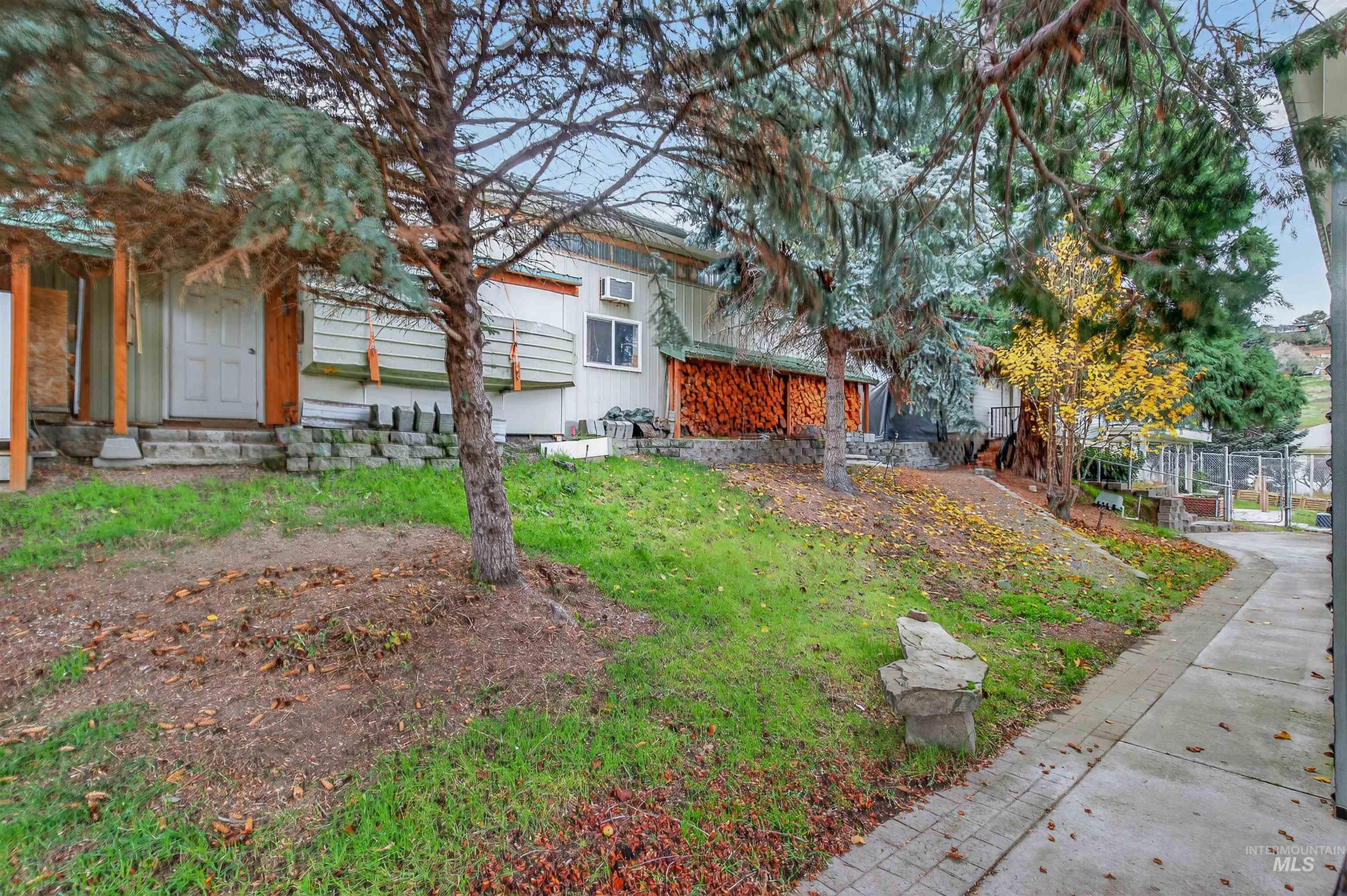 1373 Toby Ln, Clarkston, Washington 99403, 3 Bedrooms, 2 Bathrooms, Residential For Sale, Price $545,000, 98969775