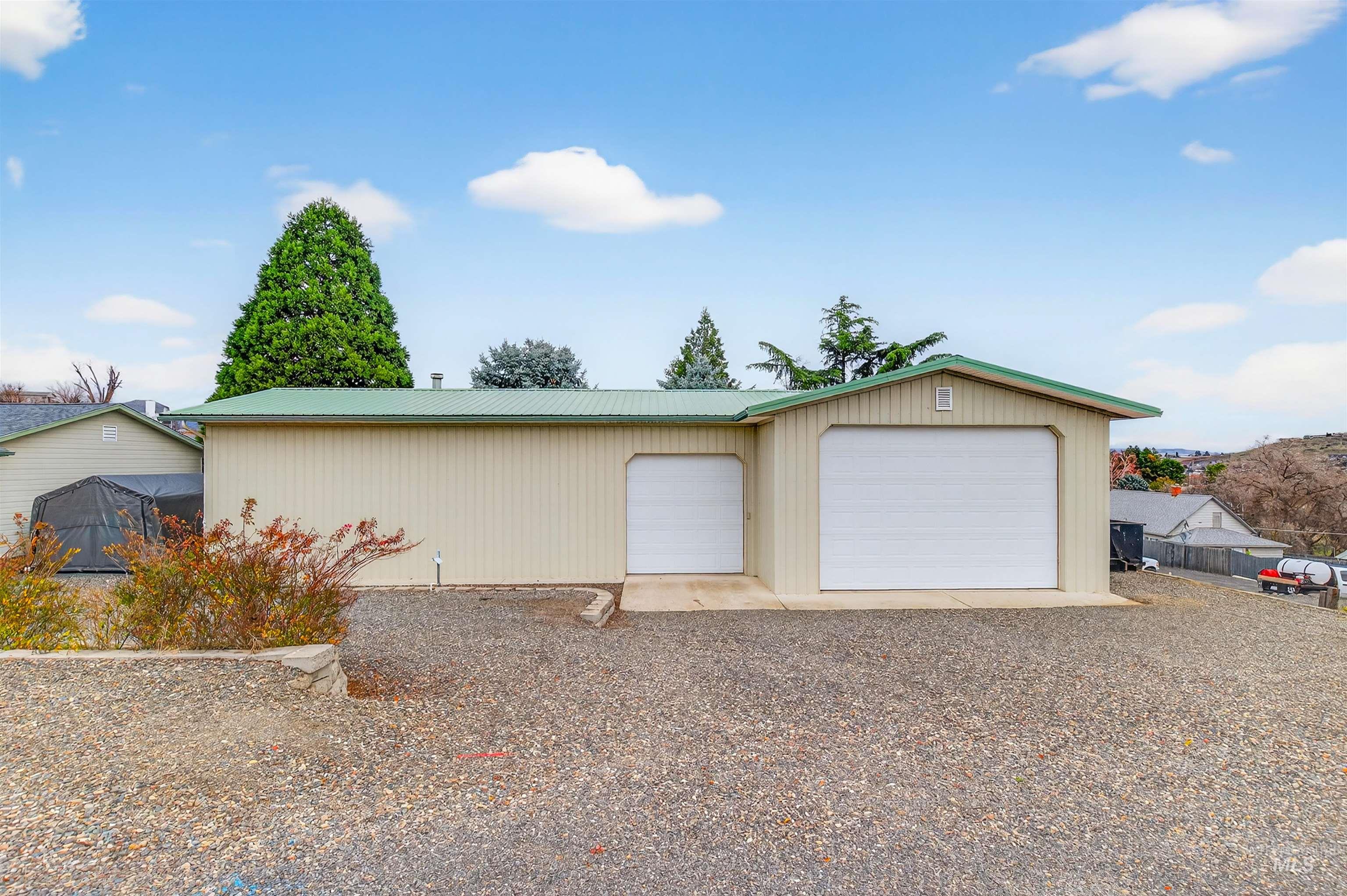 1373 Toby Ln, Clarkston, Washington 99403, 3 Bedrooms, 2 Bathrooms, Residential For Sale, Price $545,000, 98969775
