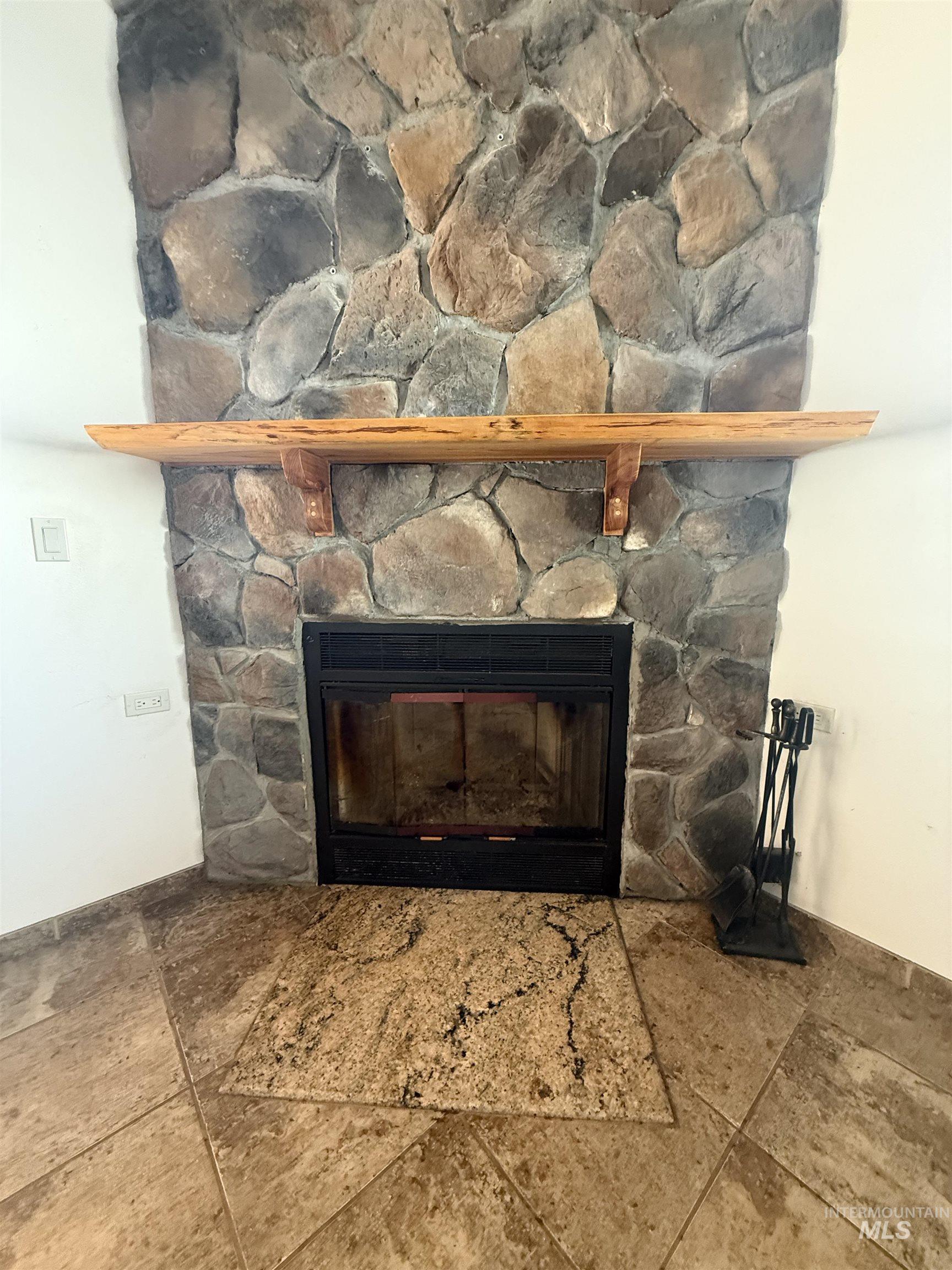 1653 Kidder Ridge, Kamiah, Idaho 83536, 2 Bedrooms, 2 Bathrooms, Residential For Sale, Price $689,000, 98969776