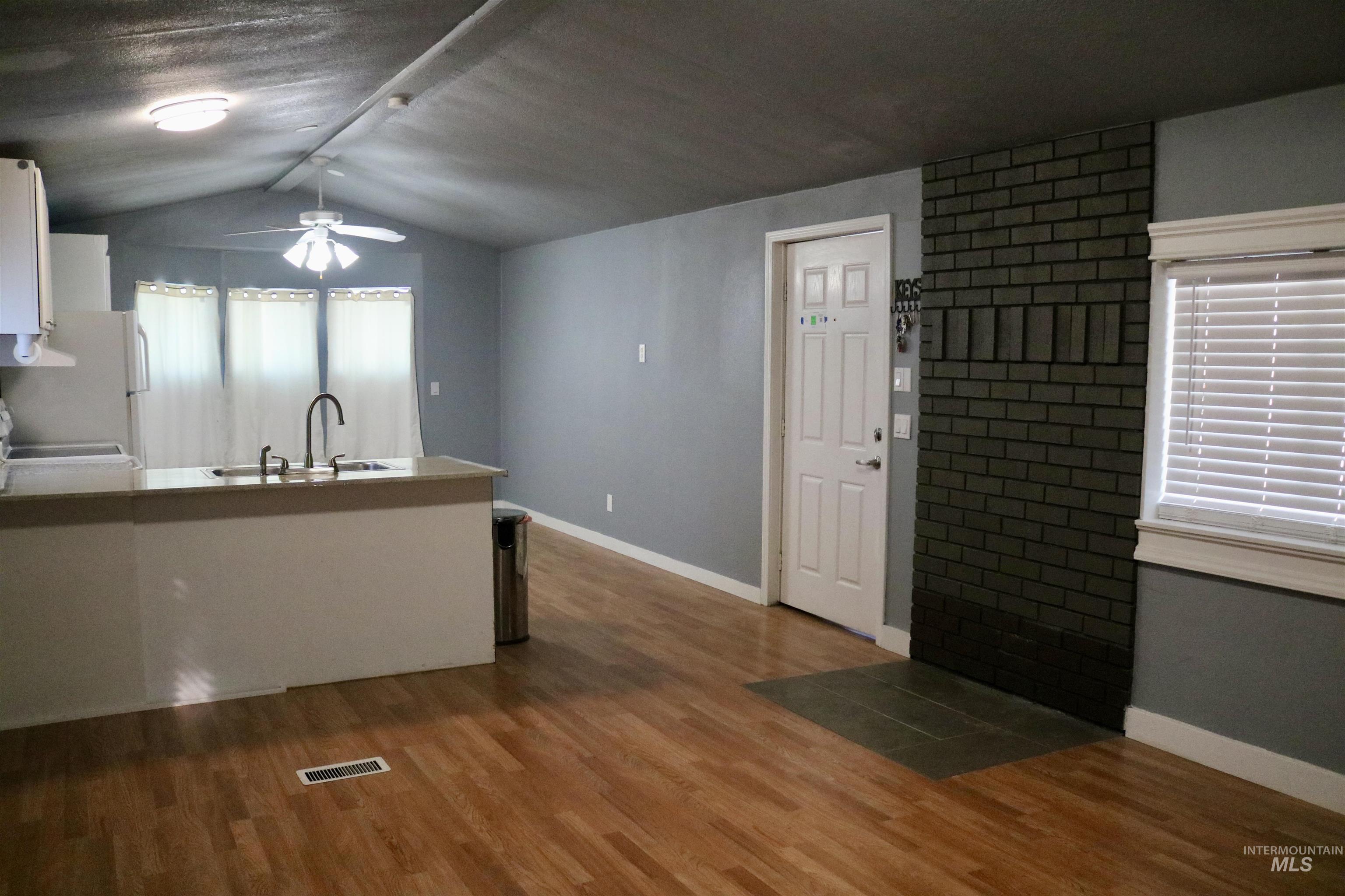 5015 Ustick TRLR # 6, Caldwell, Idaho 83605, 2 Bedrooms, 1 Bathroom, Residential For Sale, Price $84,900, 98969779