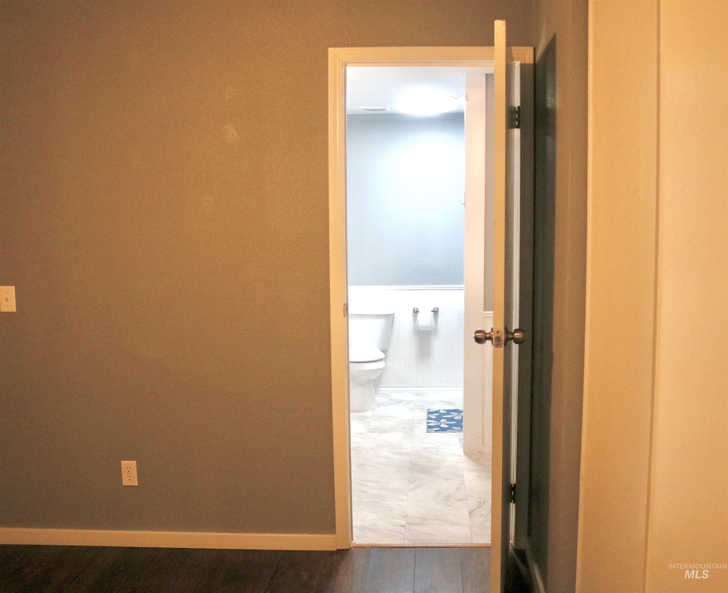 5015 Ustick TRLR # 6, Caldwell, Idaho 83605, 2 Bedrooms, 1 Bathroom, Residential For Sale, Price $84,900, 98969779