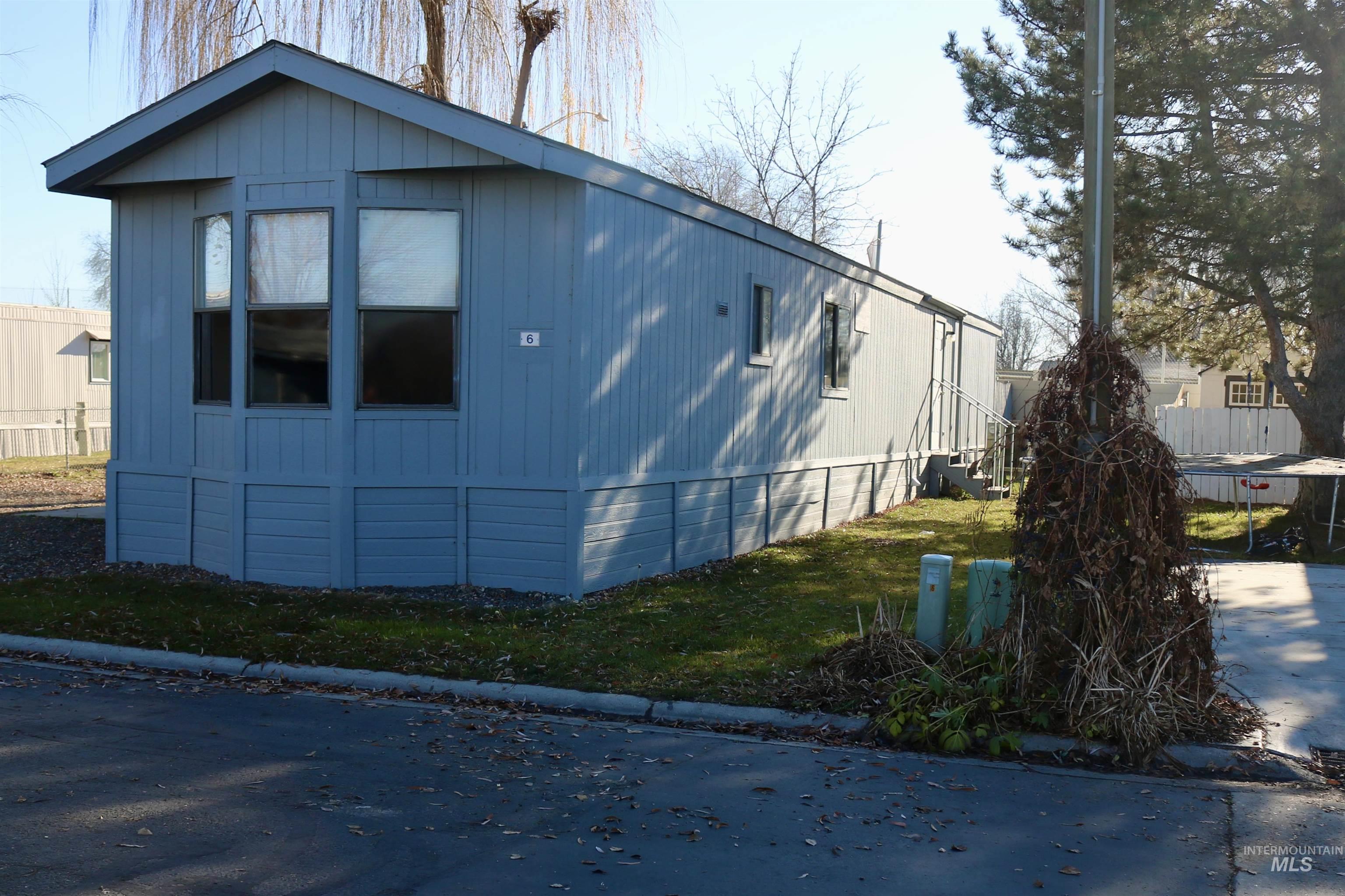 5015 Ustick TRLR # 6, Caldwell, Idaho 83605, 2 Bedrooms, 1 Bathroom, Residential For Sale, Price $84,900, 98969779