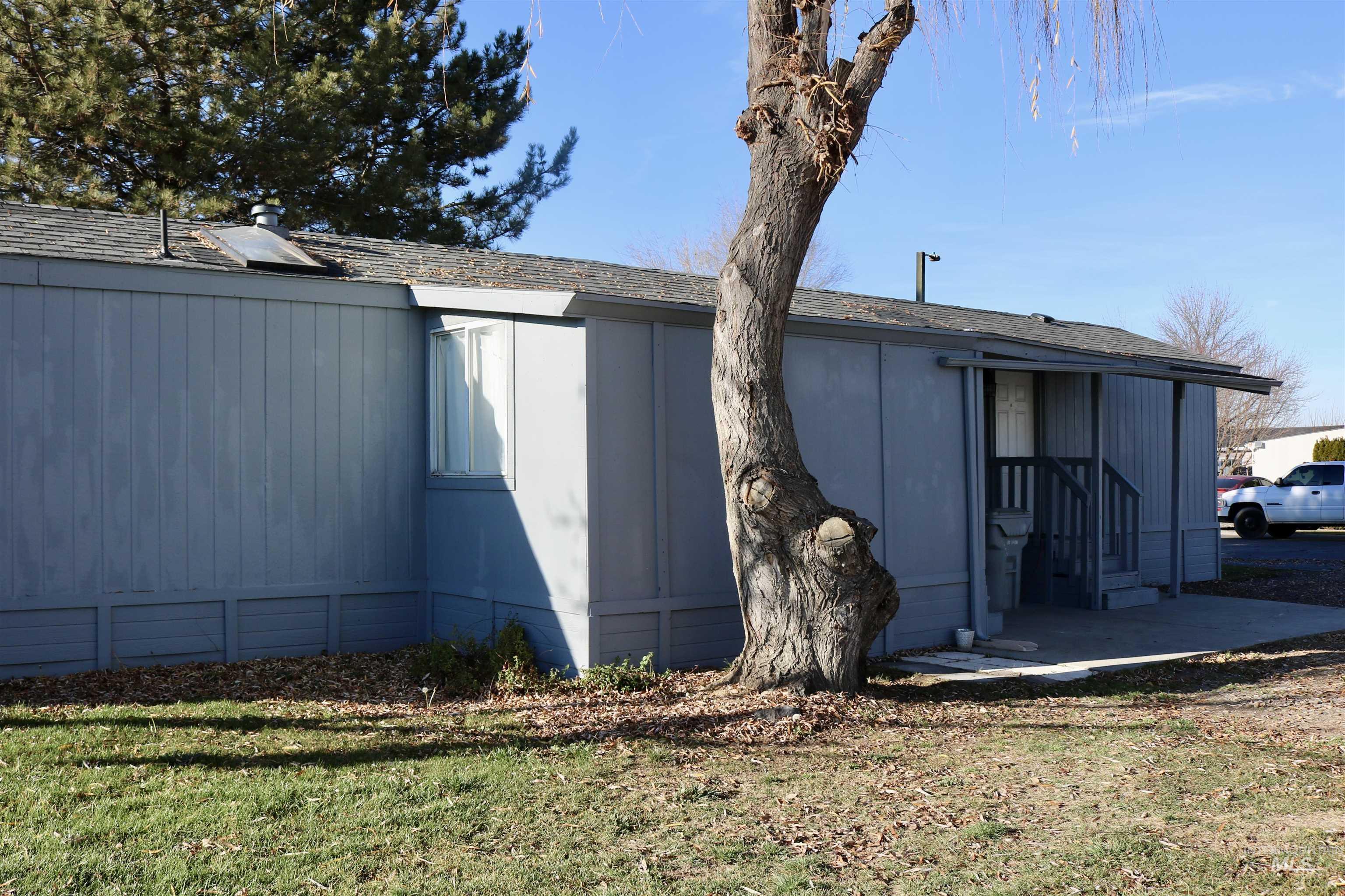 5015 Ustick TRLR # 6, Caldwell, Idaho 83605, 2 Bedrooms, 1 Bathroom, Residential For Sale, Price $84,900, 98969779