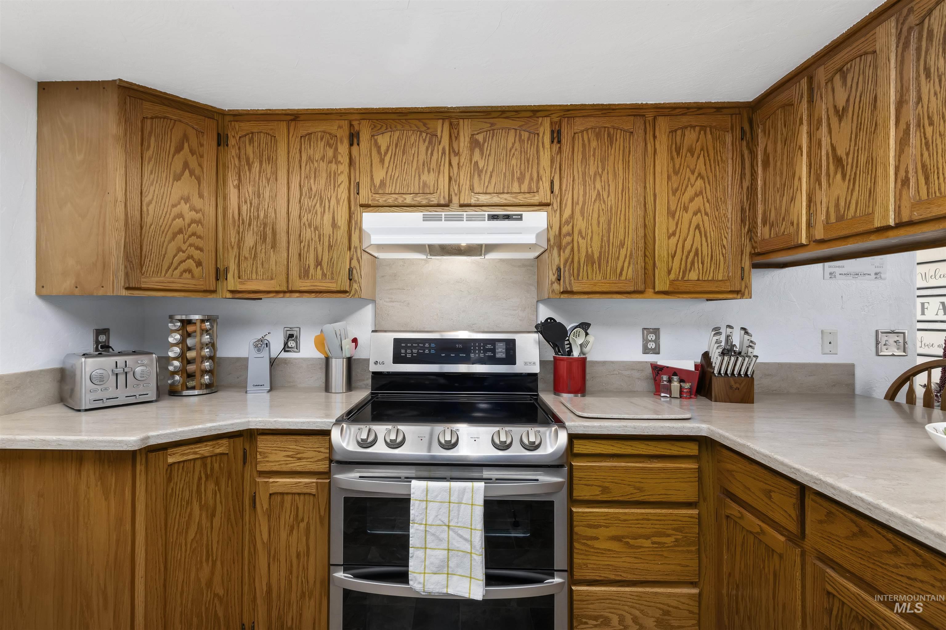 405 Fruitland Avenue North, Buhl, Idaho 83316, 3 Bedrooms, 3 Bathrooms, Residential For Sale, Price $549,900, 98969782