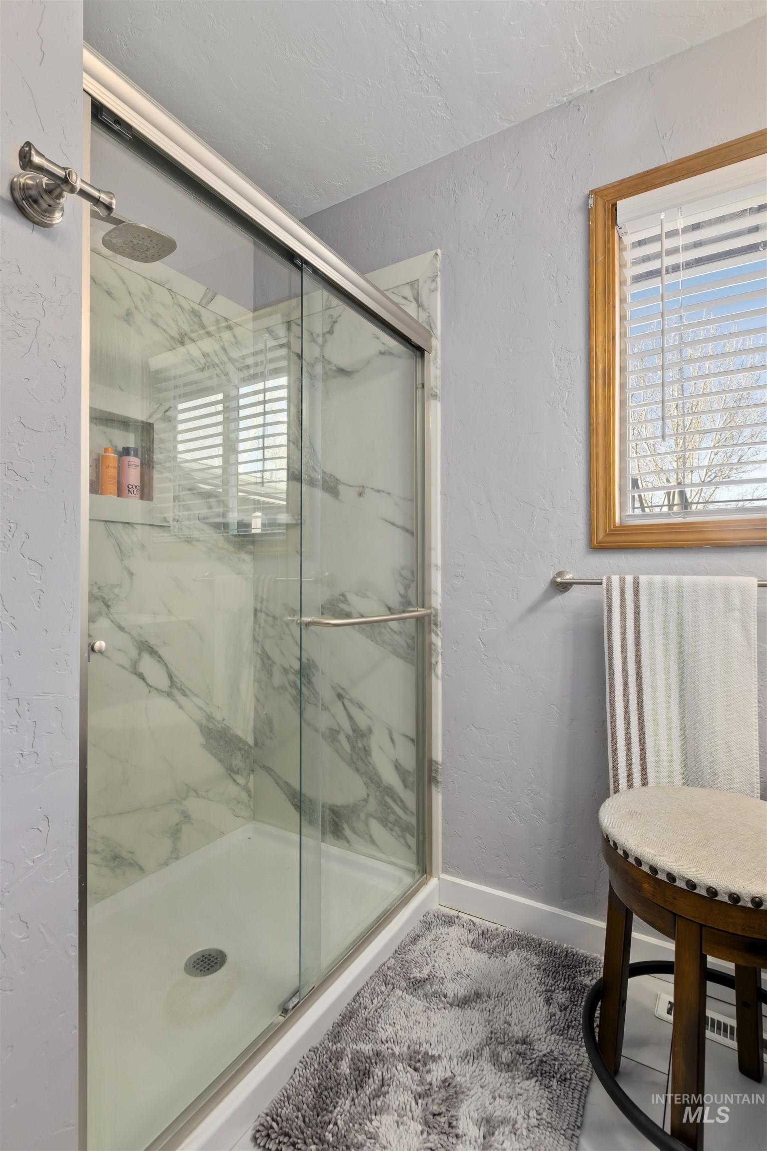 405 Fruitland Avenue North, Buhl, Idaho 83316, 3 Bedrooms, 3 Bathrooms, Residential For Sale, Price $549,900, 98969782