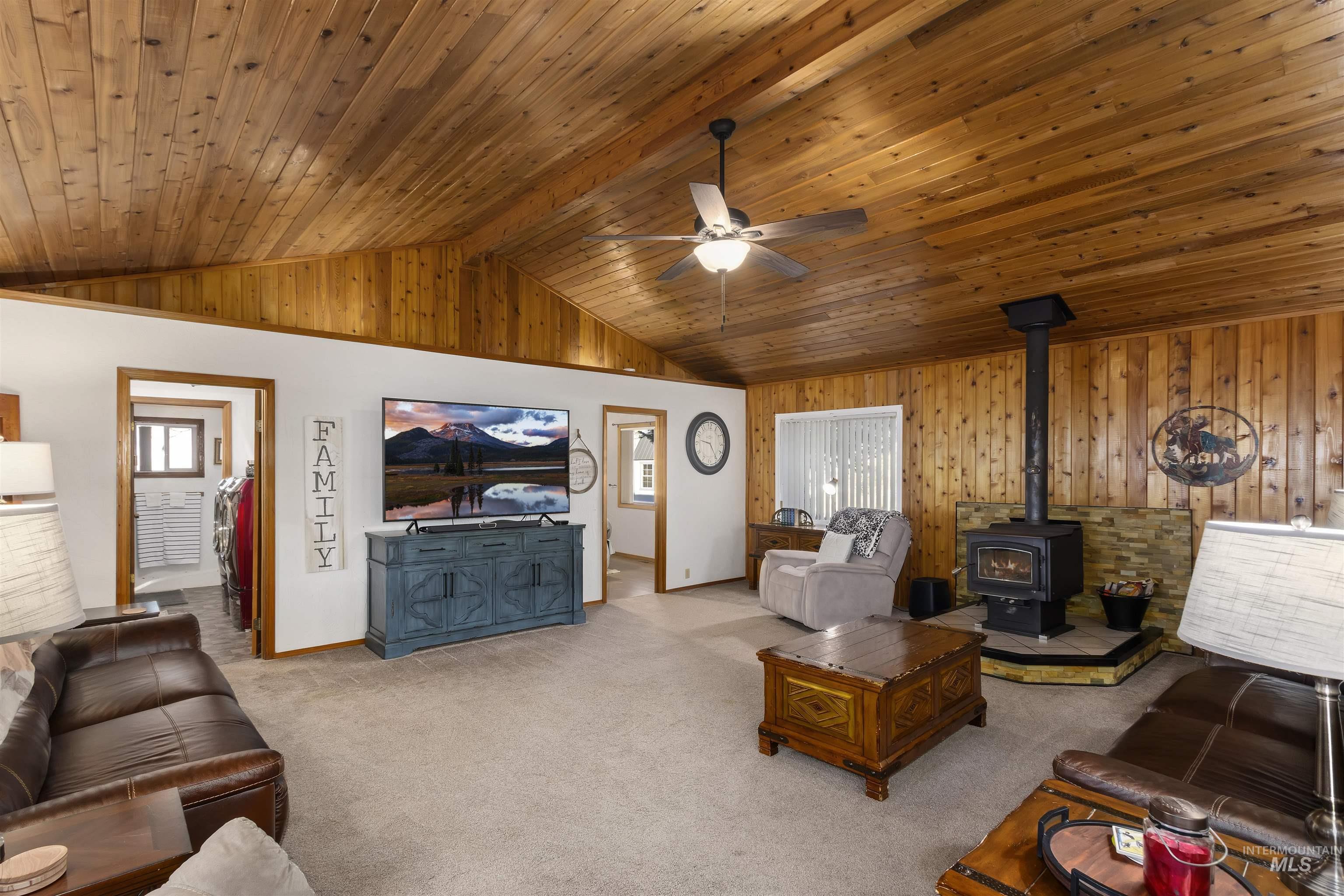 405 Fruitland Avenue North, Buhl, Idaho 83316, 3 Bedrooms, 3 Bathrooms, Residential For Sale, Price $549,900, 98969782