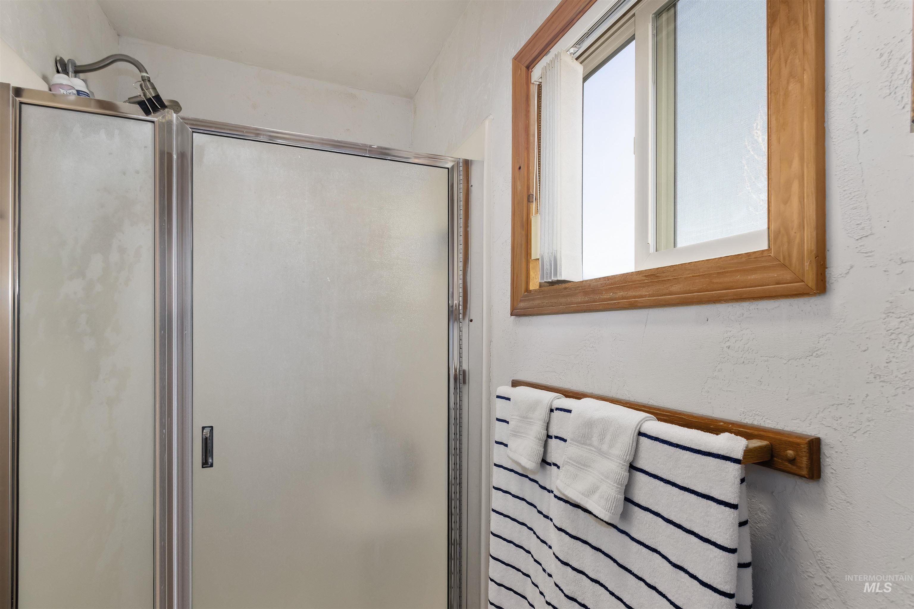 405 Fruitland Avenue North, Buhl, Idaho 83316, 3 Bedrooms, 3 Bathrooms, Residential For Sale, Price $549,900, 98969782