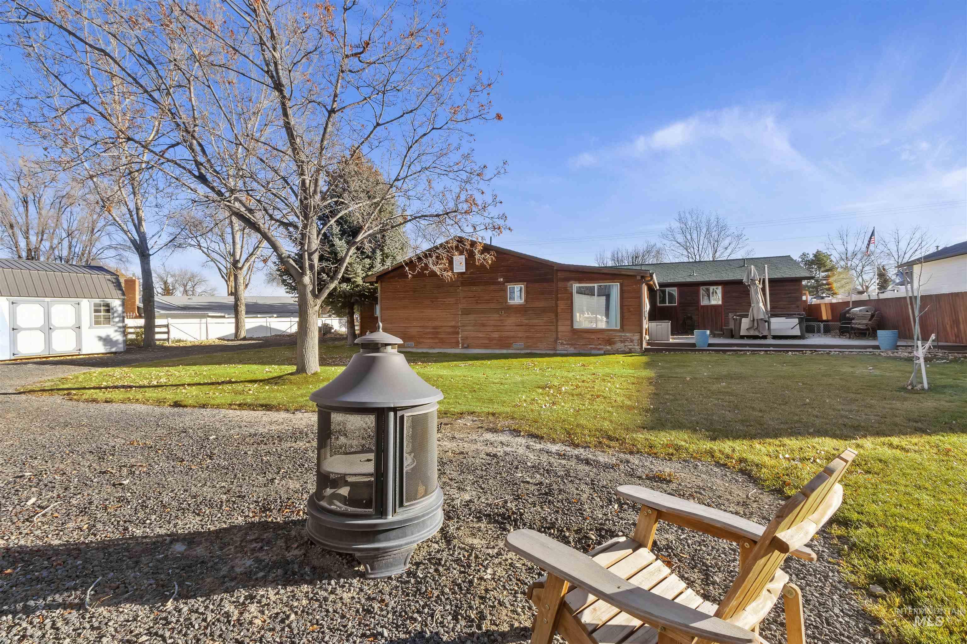 405 Fruitland Avenue North, Buhl, Idaho 83316, 3 Bedrooms, 3 Bathrooms, Residential For Sale, Price $549,900, 98969782