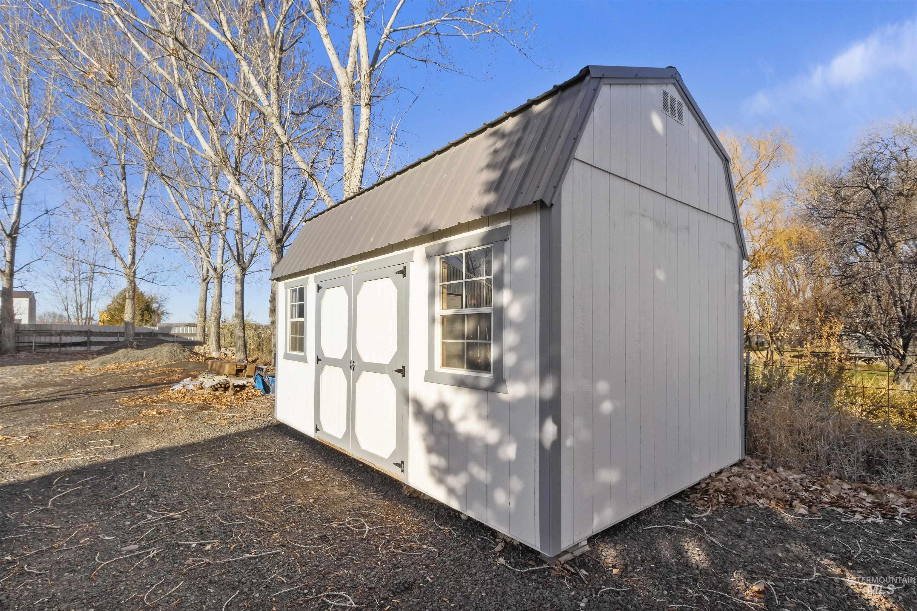 405 Fruitland Avenue North, Buhl, Idaho 83316, 3 Bedrooms, 3 Bathrooms, Residential For Sale, Price $549,900, 98969782