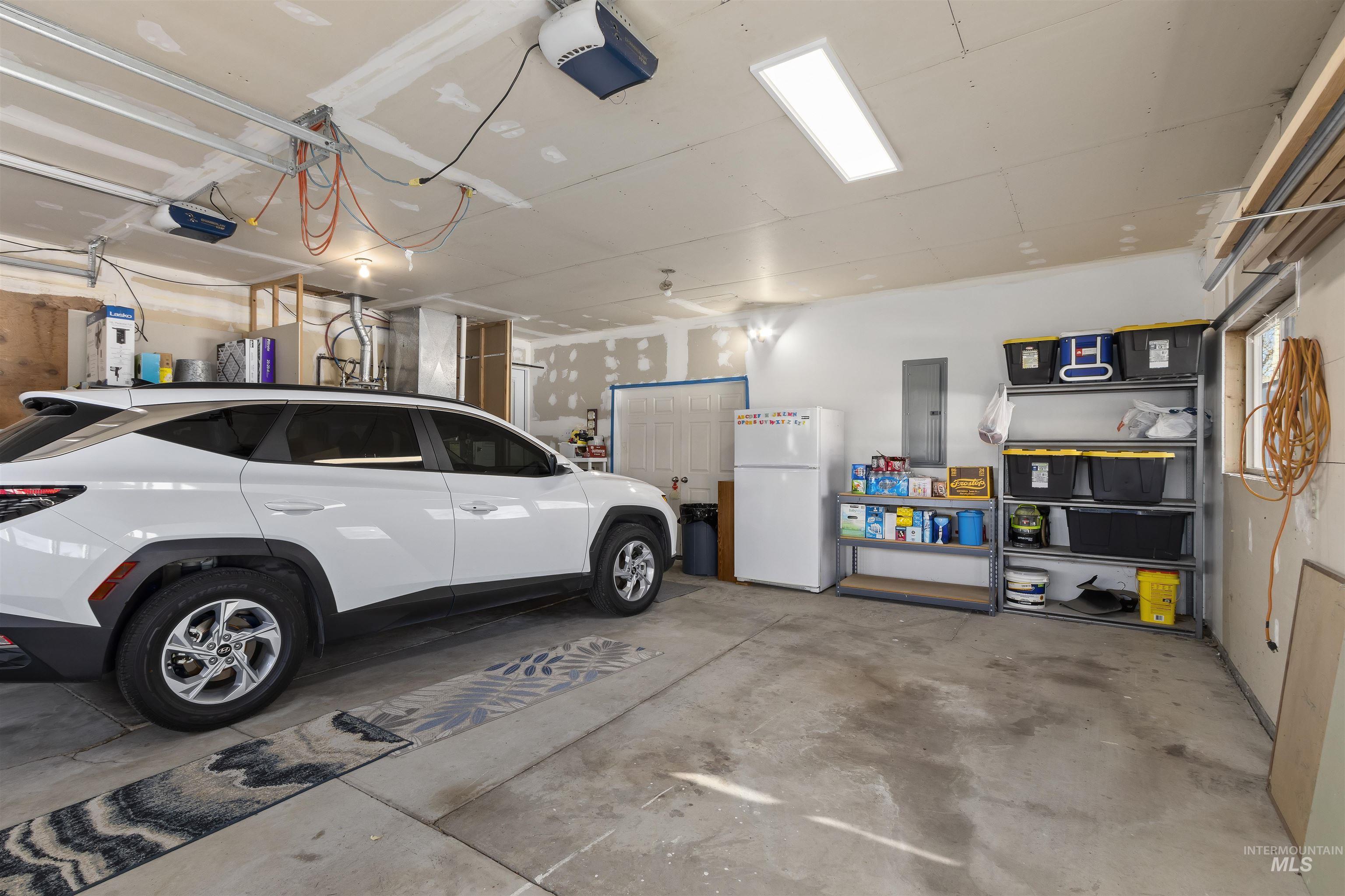 405 Fruitland Avenue North, Buhl, Idaho 83316, 3 Bedrooms, 3 Bathrooms, Residential For Sale, Price $549,900, 98969782