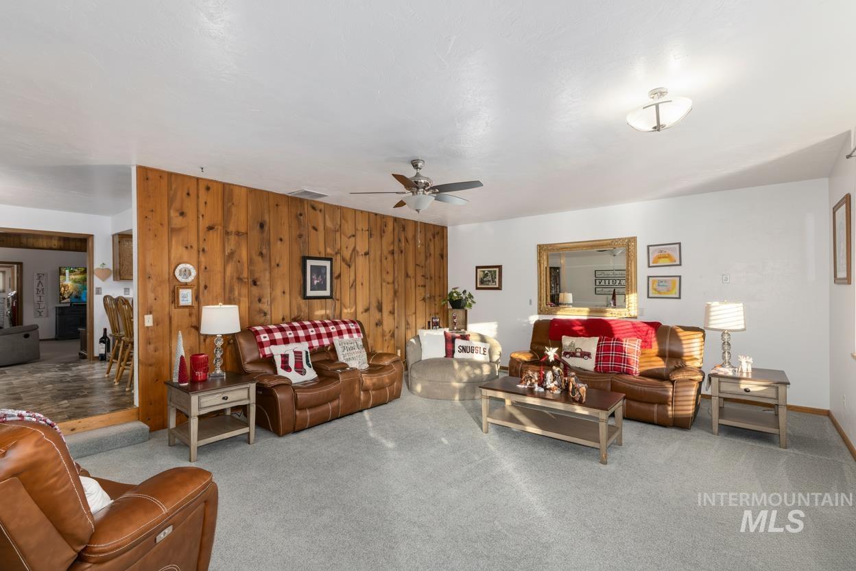 405 Fruitland Avenue North, Buhl, Idaho 83316, 3 Bedrooms, 3 Bathrooms, Residential For Sale, Price $549,900,MLS 98969782