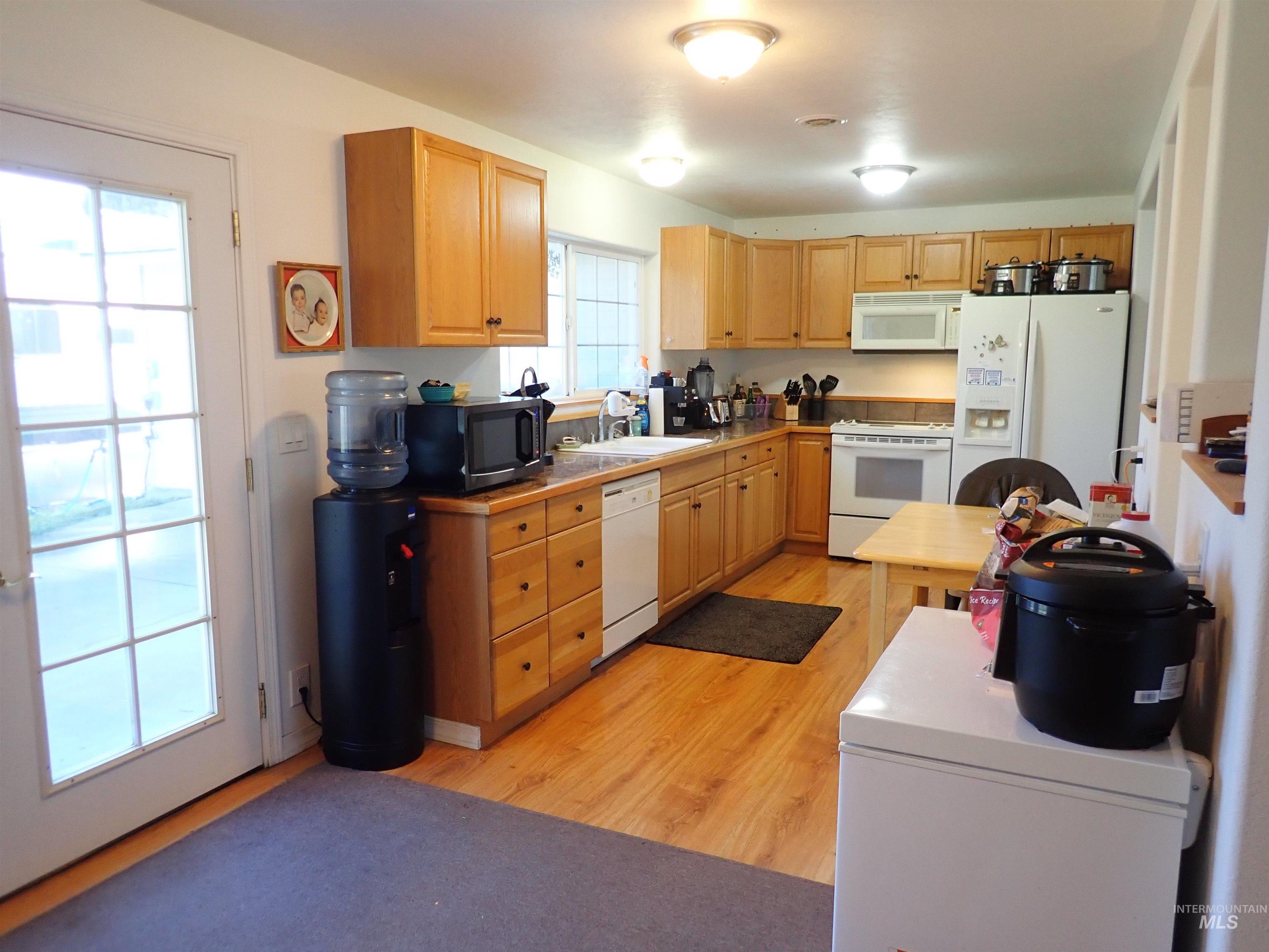 1039 15th St, Clarkston, Washington 99403, 2 Bedrooms, 2 Bathrooms, Residential For Sale, Price $305,000, 98969786